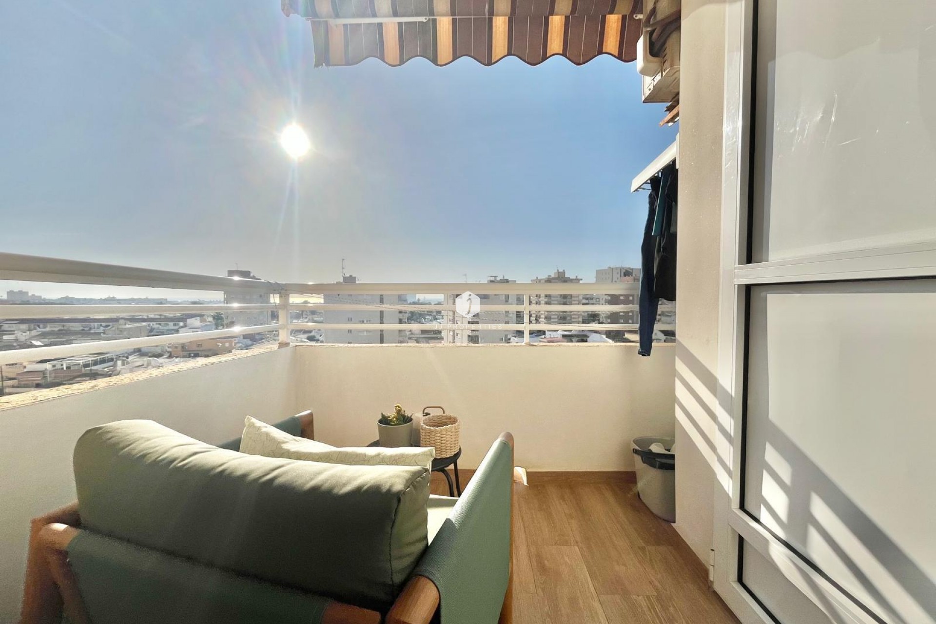 D'occasion - Appartement -
Torrevieja - Calas blanca