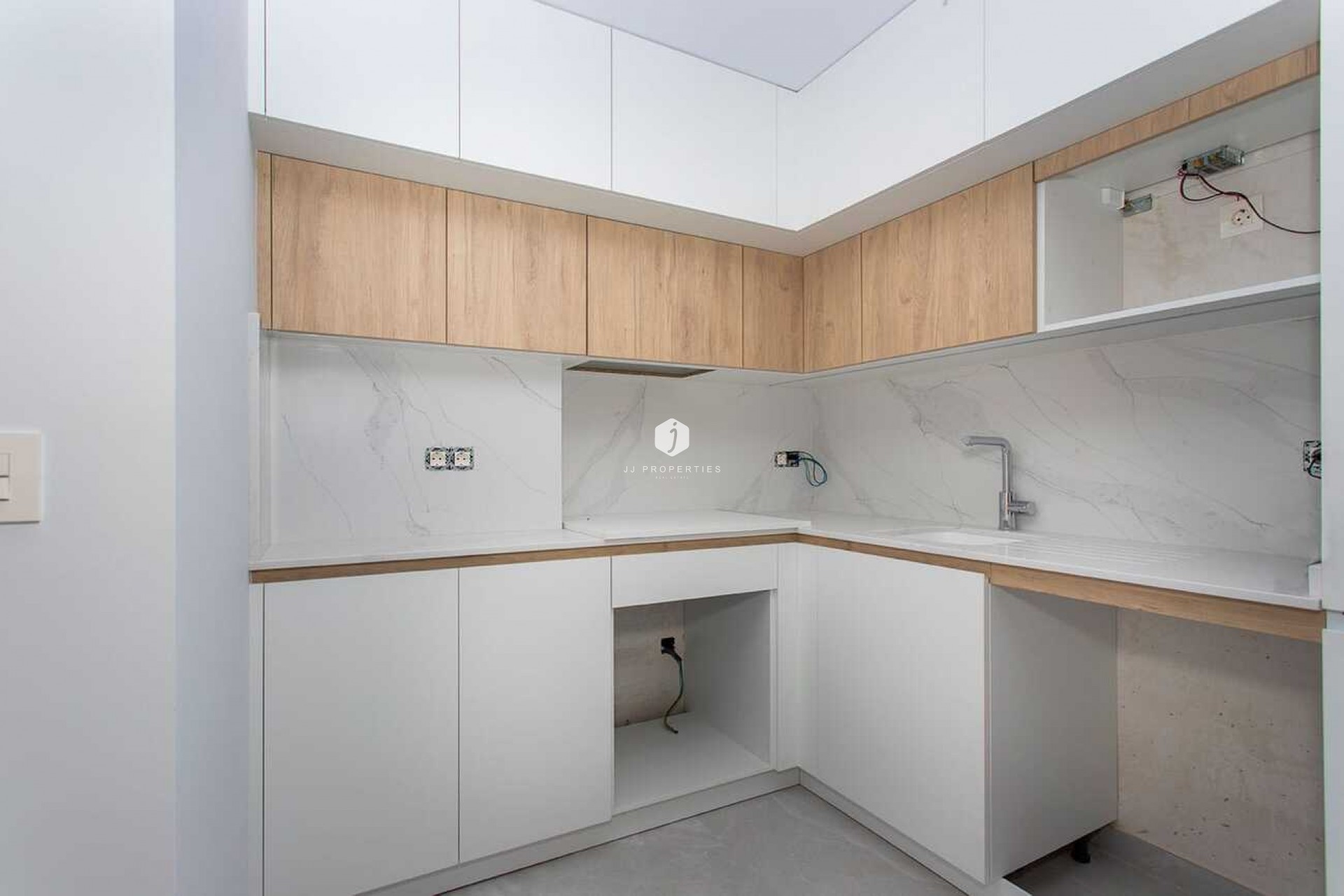 D'occasion - Appartement -
Torrevieja - CENTRE PLAYA DEL CURA LAS PISCINAS