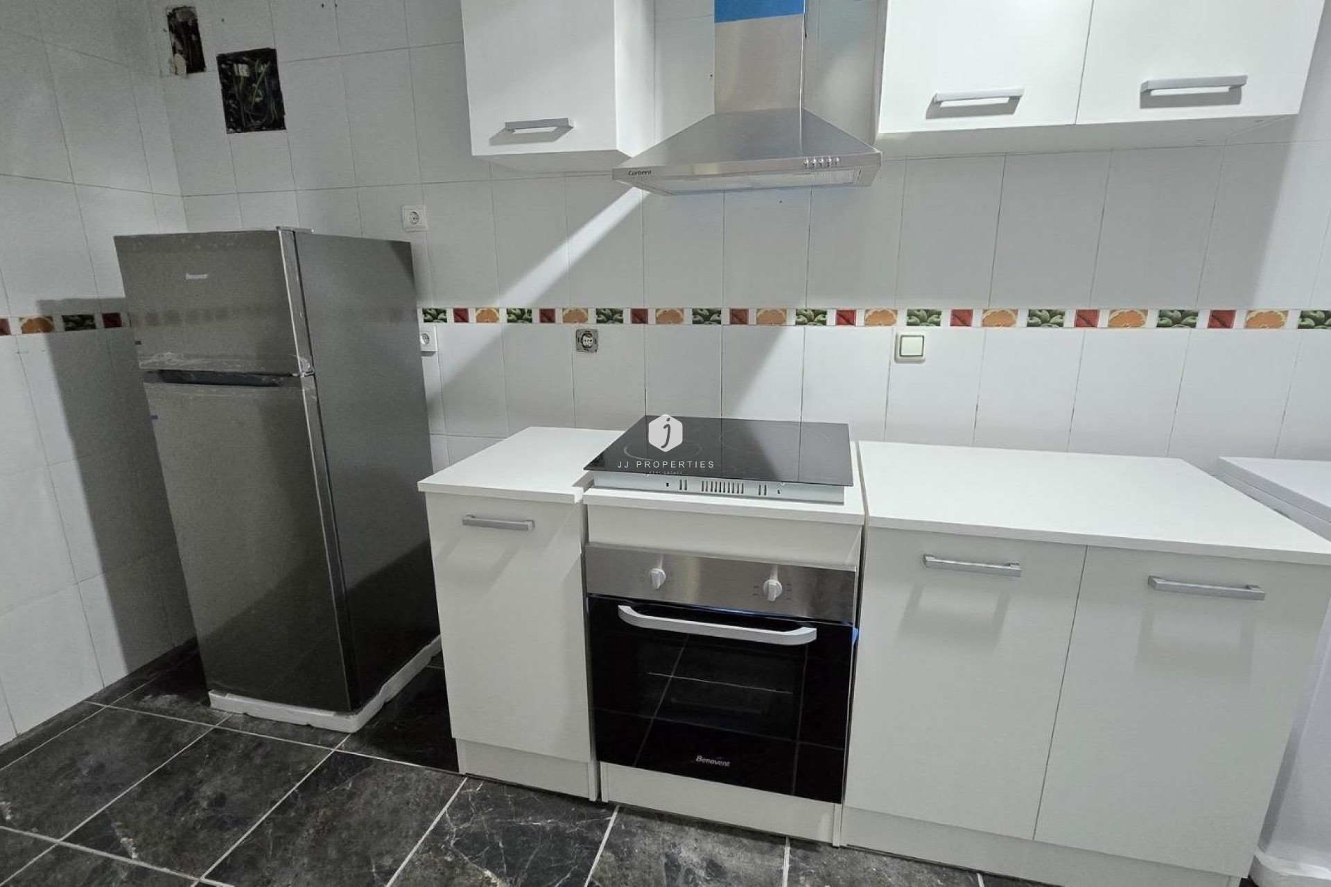 D'occasion - Appartement -
Torrevieja - Centro - Muelle Pesquero