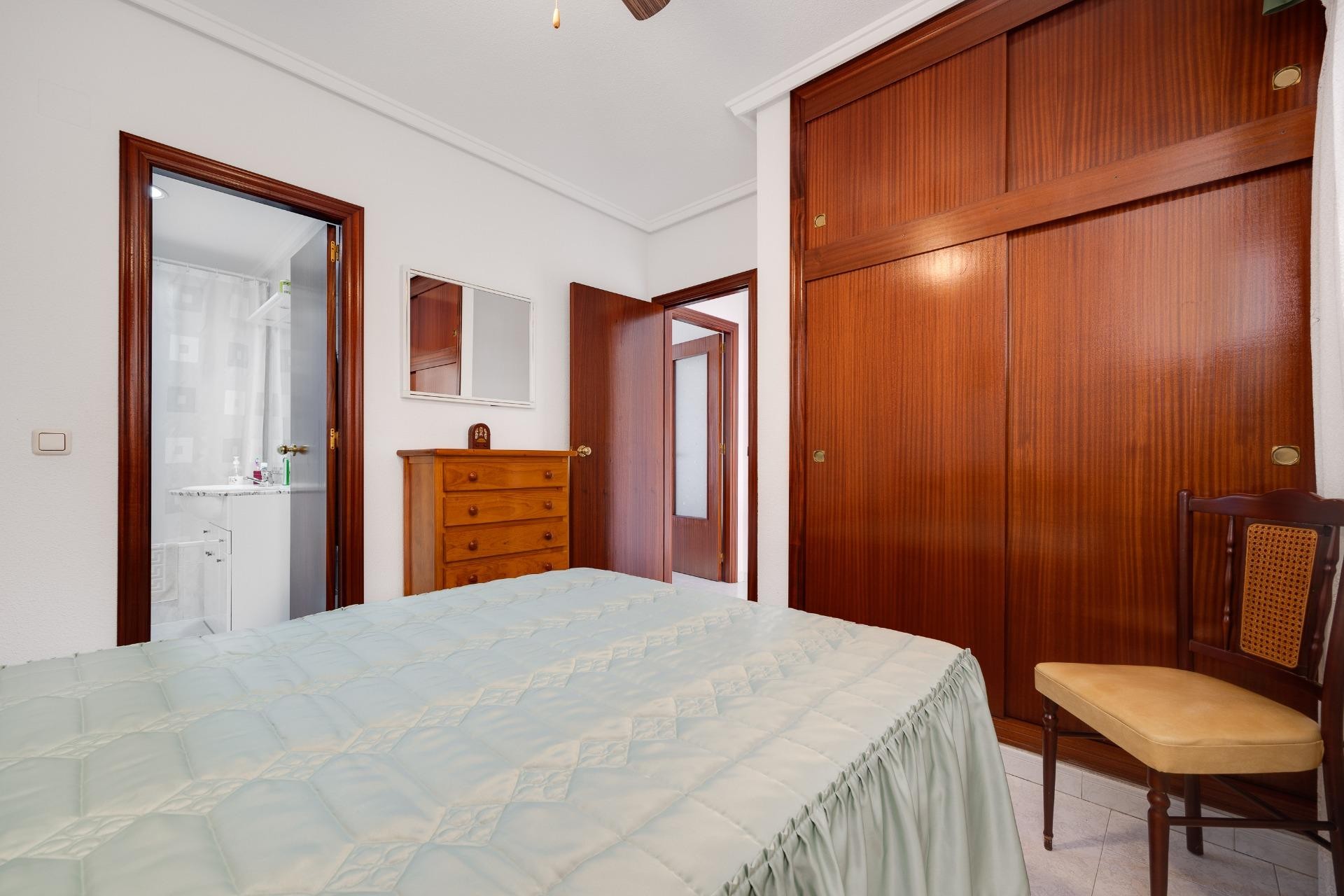 D'occasion - Appartement -
Torrevieja - Centro