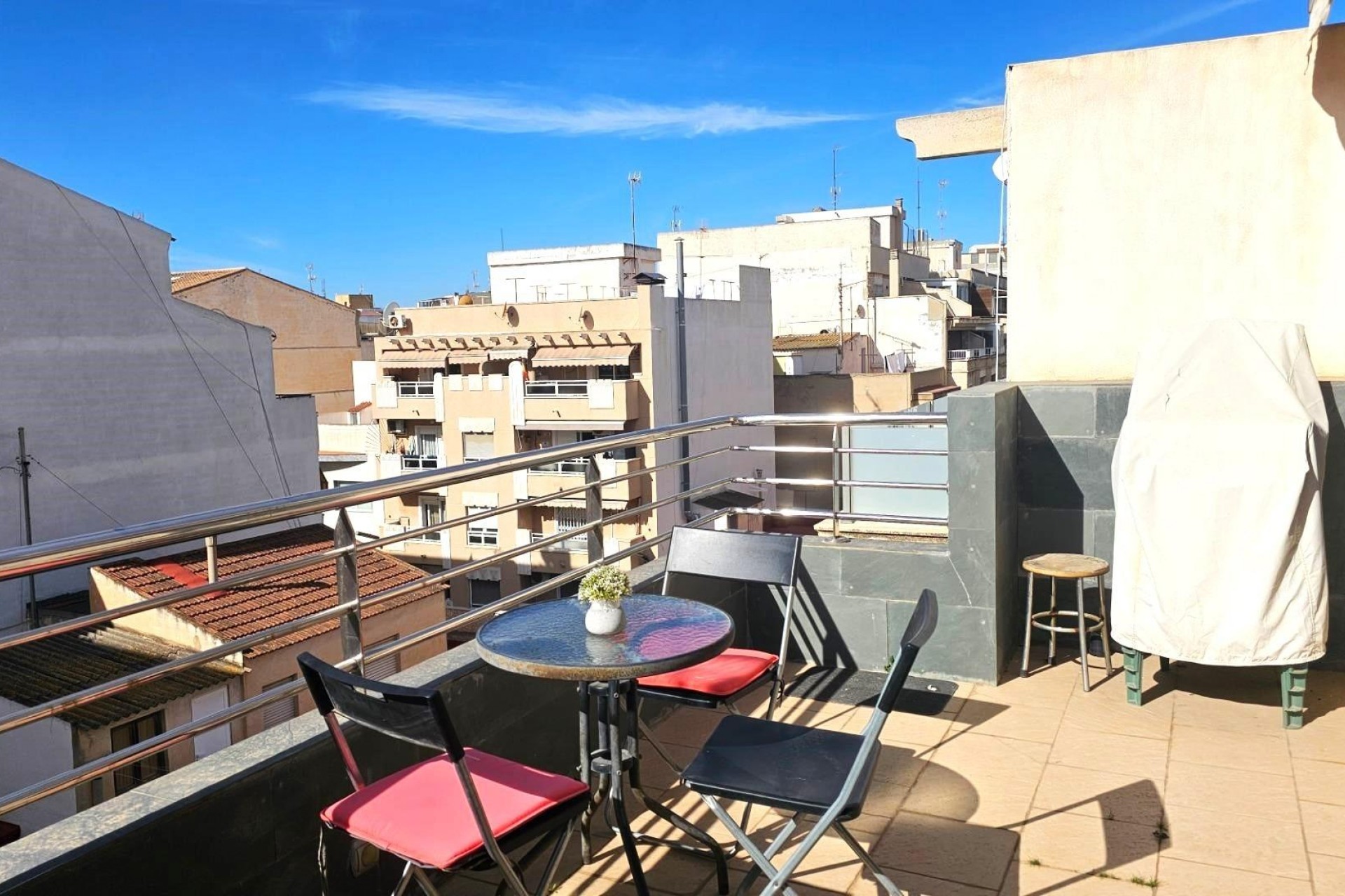 D'occasion - Appartement -
Torrevieja - Centro