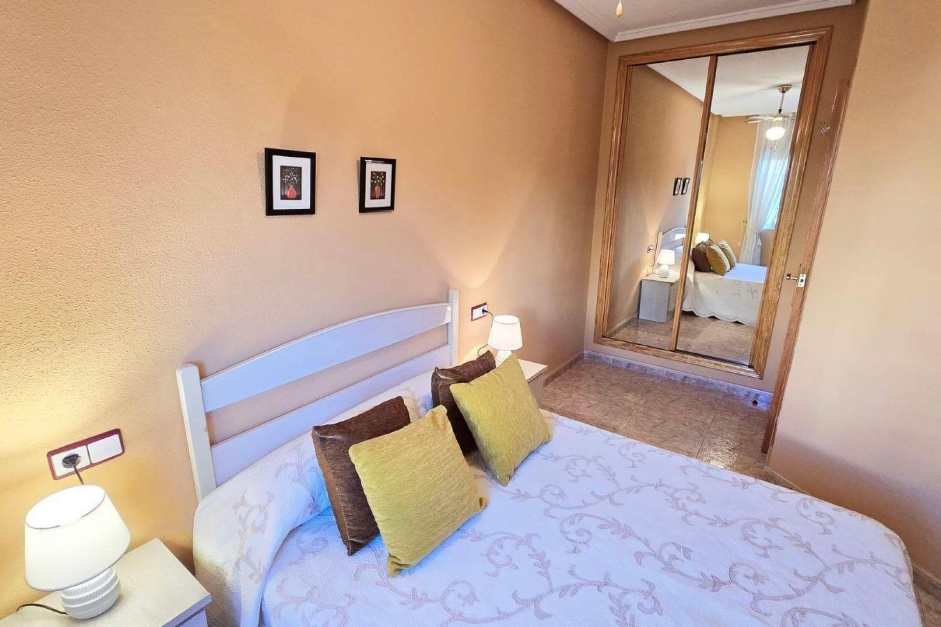 D'occasion - Appartement -
Torrevieja - Centro