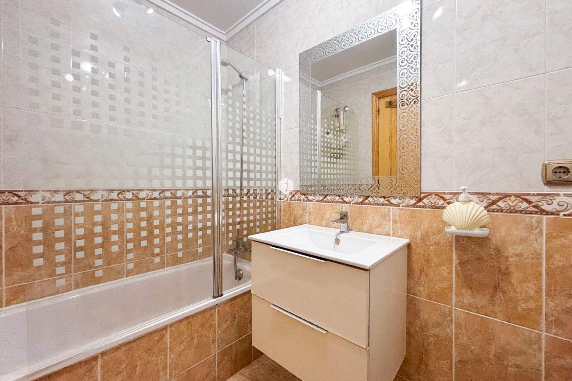 D'occasion - Appartement -
Torrevieja - Centro