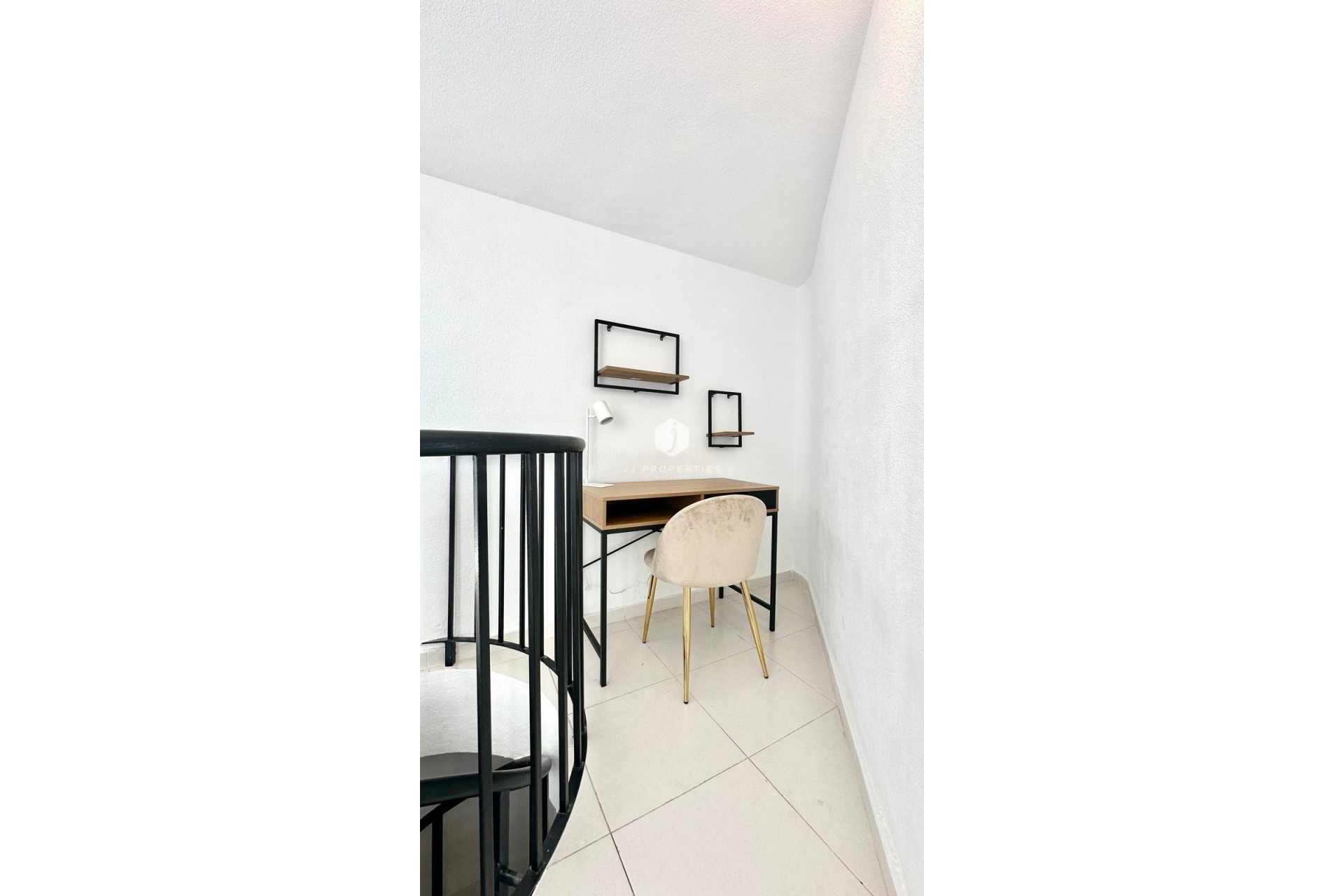 D'occasion - Appartement -
Torrevieja - Centro