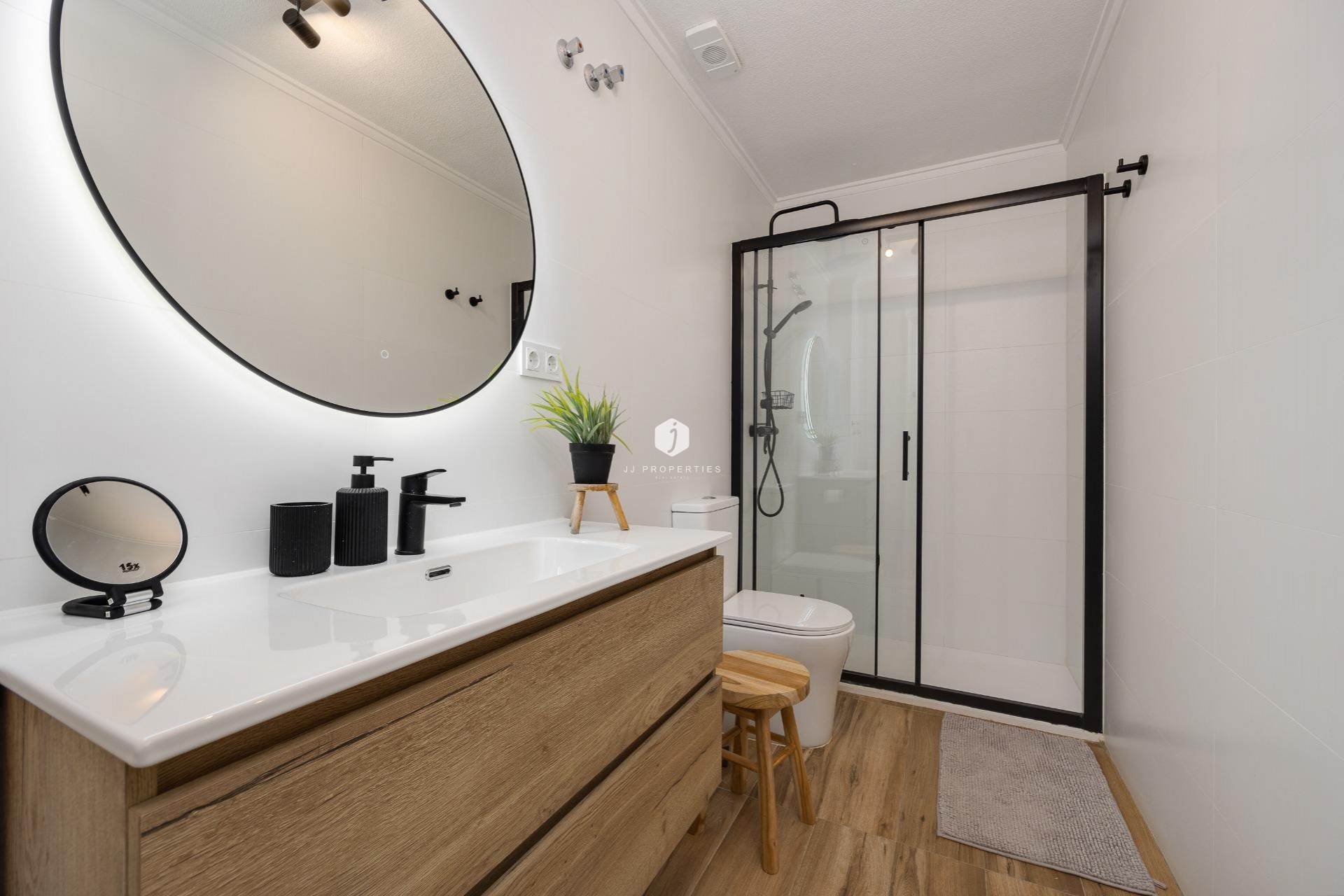 D'occasion - Appartement -
Torrevieja - Centro