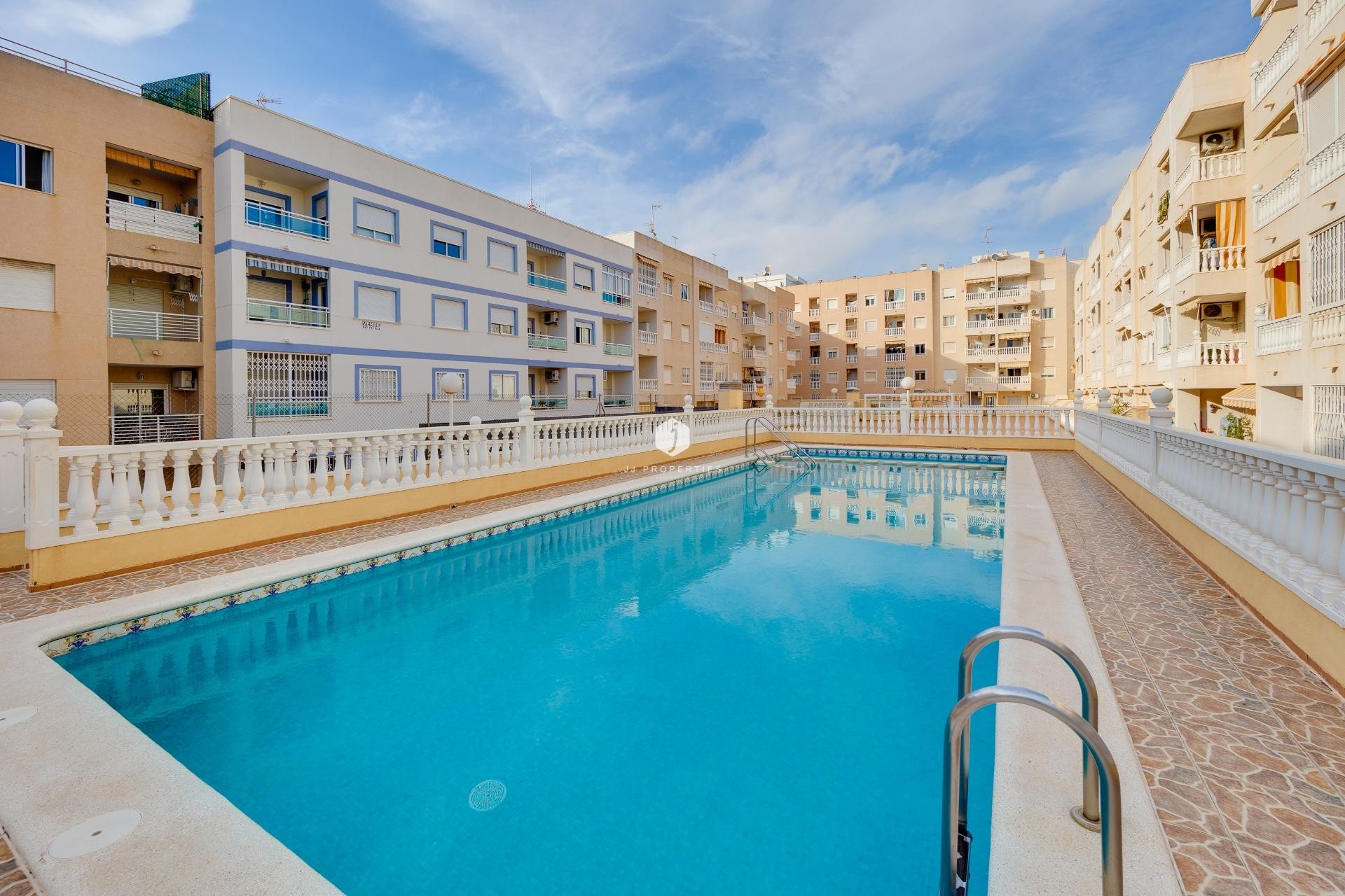D'occasion - Appartement -
Torrevieja - Centro