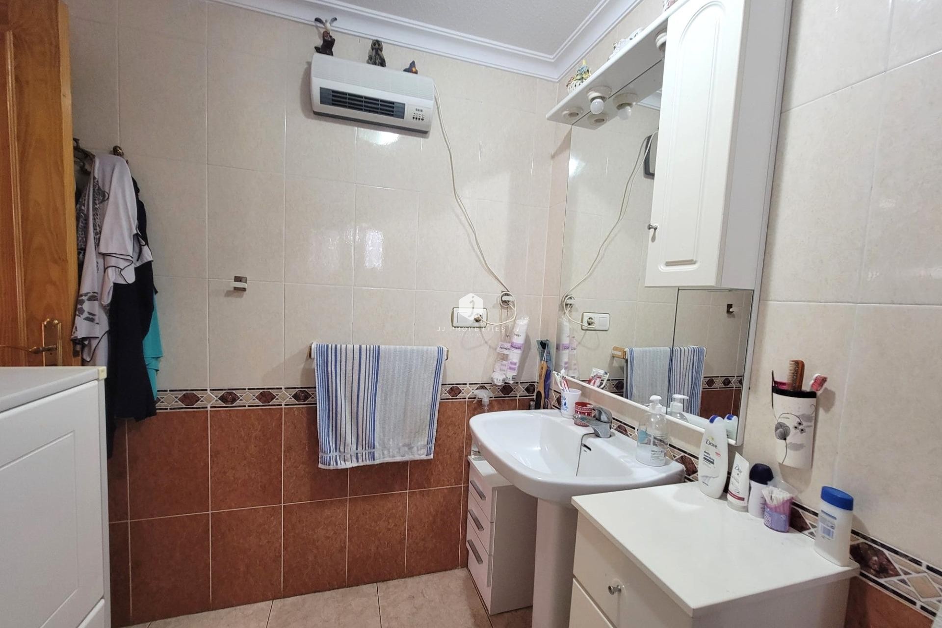 D'occasion - Appartement -
Torrevieja - Centro