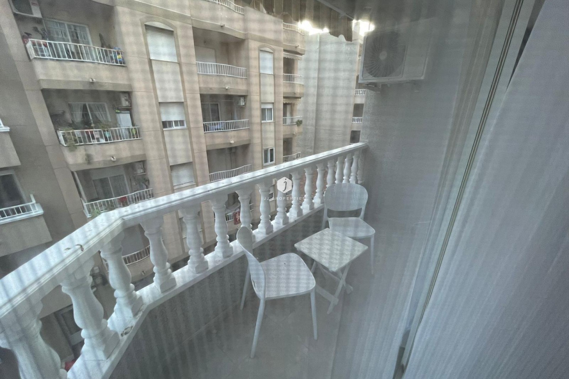 D'occasion - Appartement -
Torrevieja - Centro