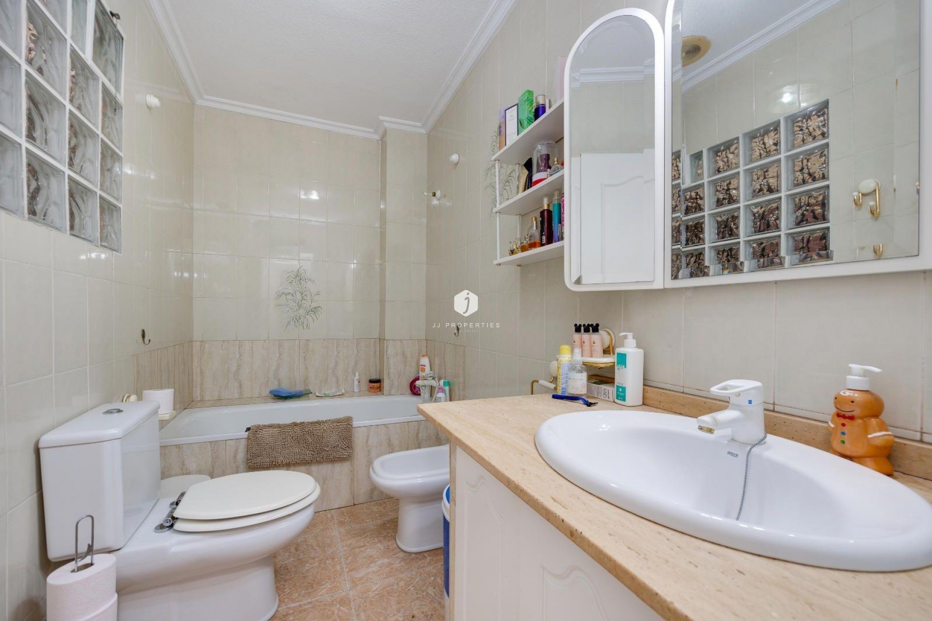 D'occasion - Appartement -
Torrevieja - Centro