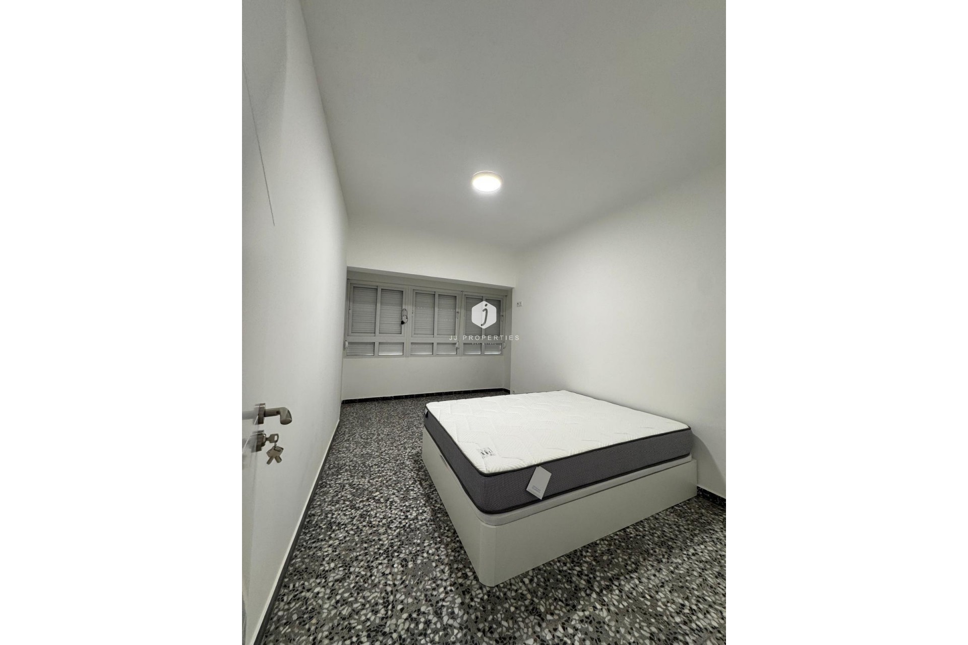 D'occasion - Appartement -
Torrevieja - Centro