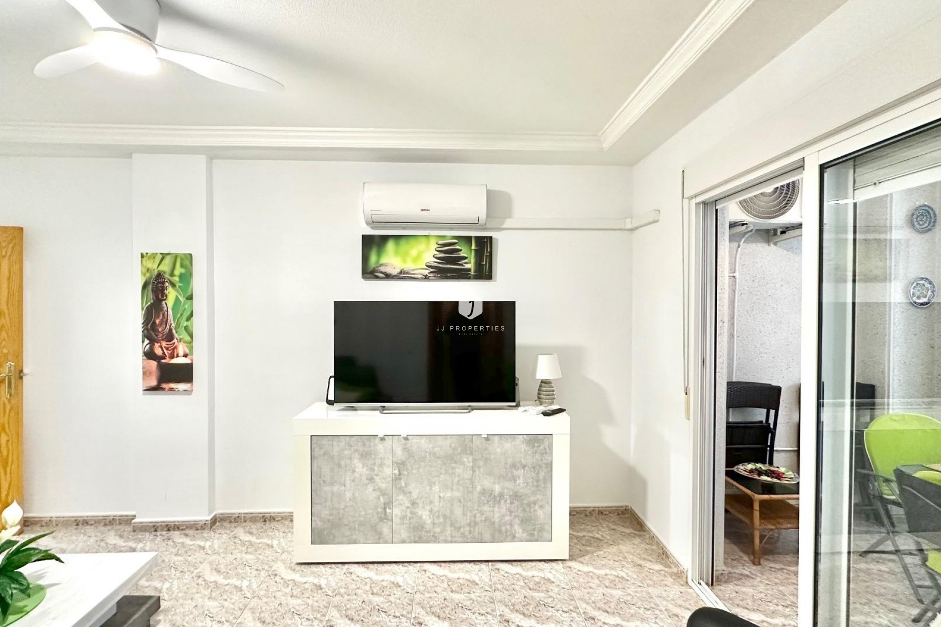 D'occasion - Appartement -
Torrevieja - Centro