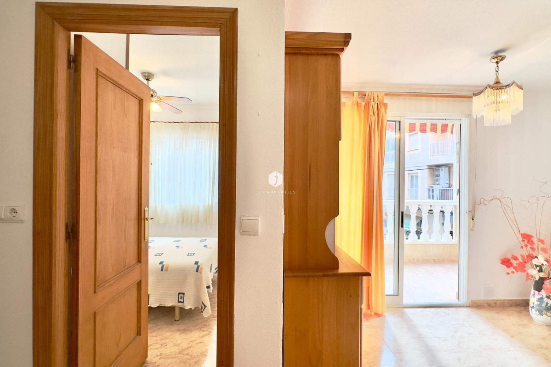 D'occasion - Appartement -
Torrevieja - Centro
