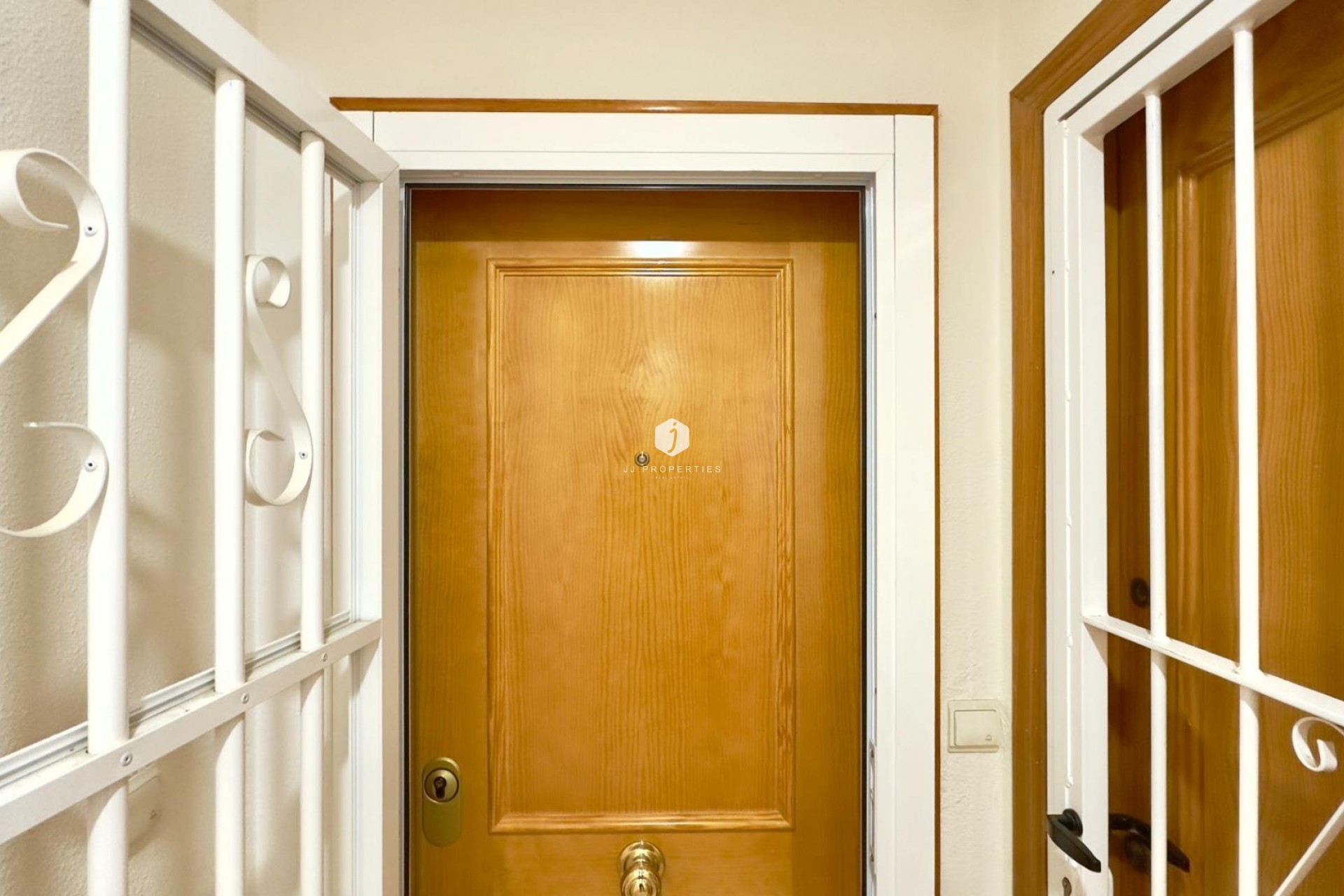 D'occasion - Appartement -
Torrevieja - Centro