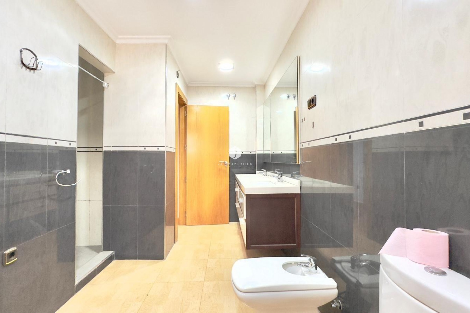 D'occasion - Appartement -
Torrevieja - Centro