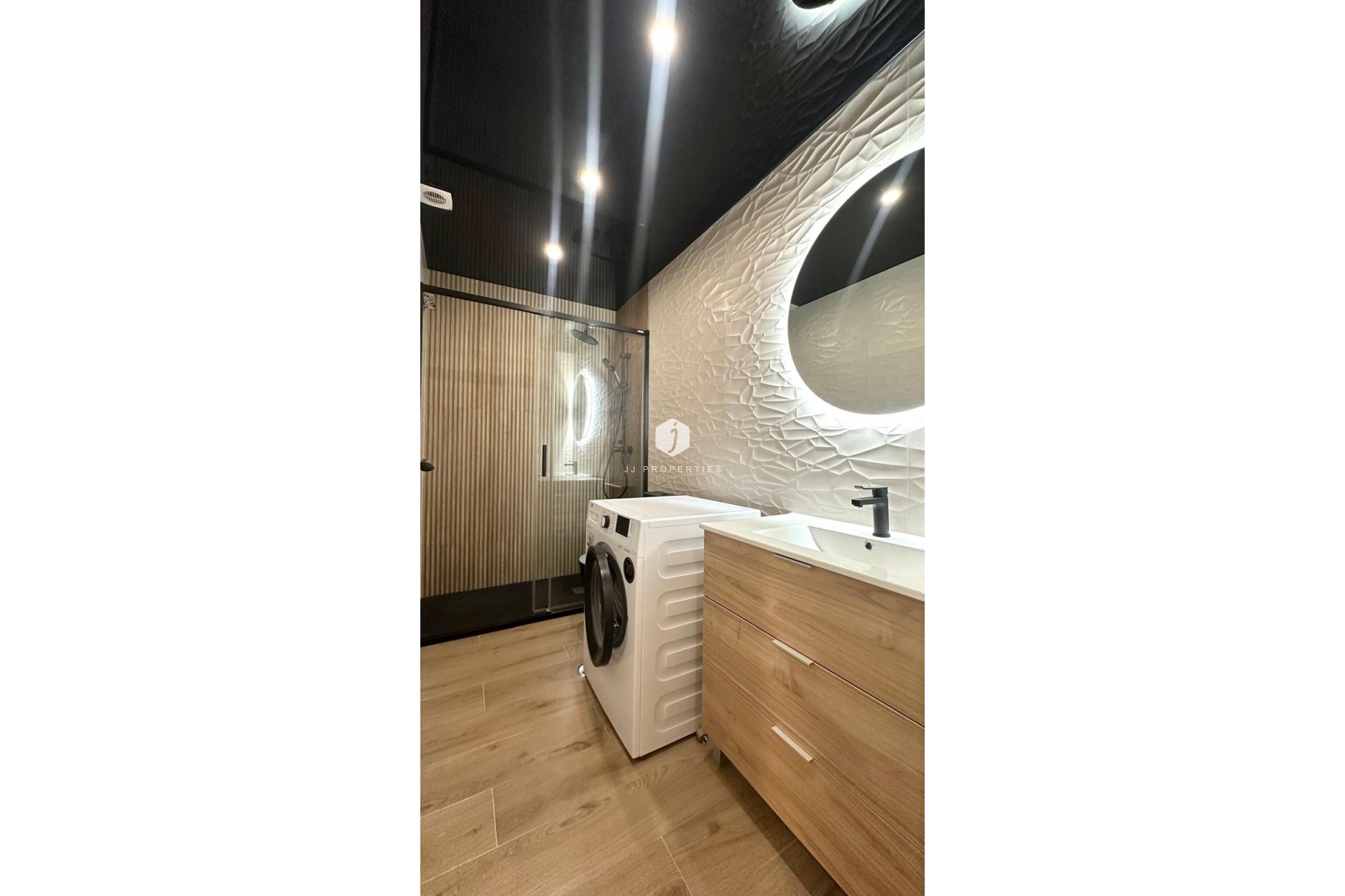 D'occasion - Appartement -
Torrevieja - Centro