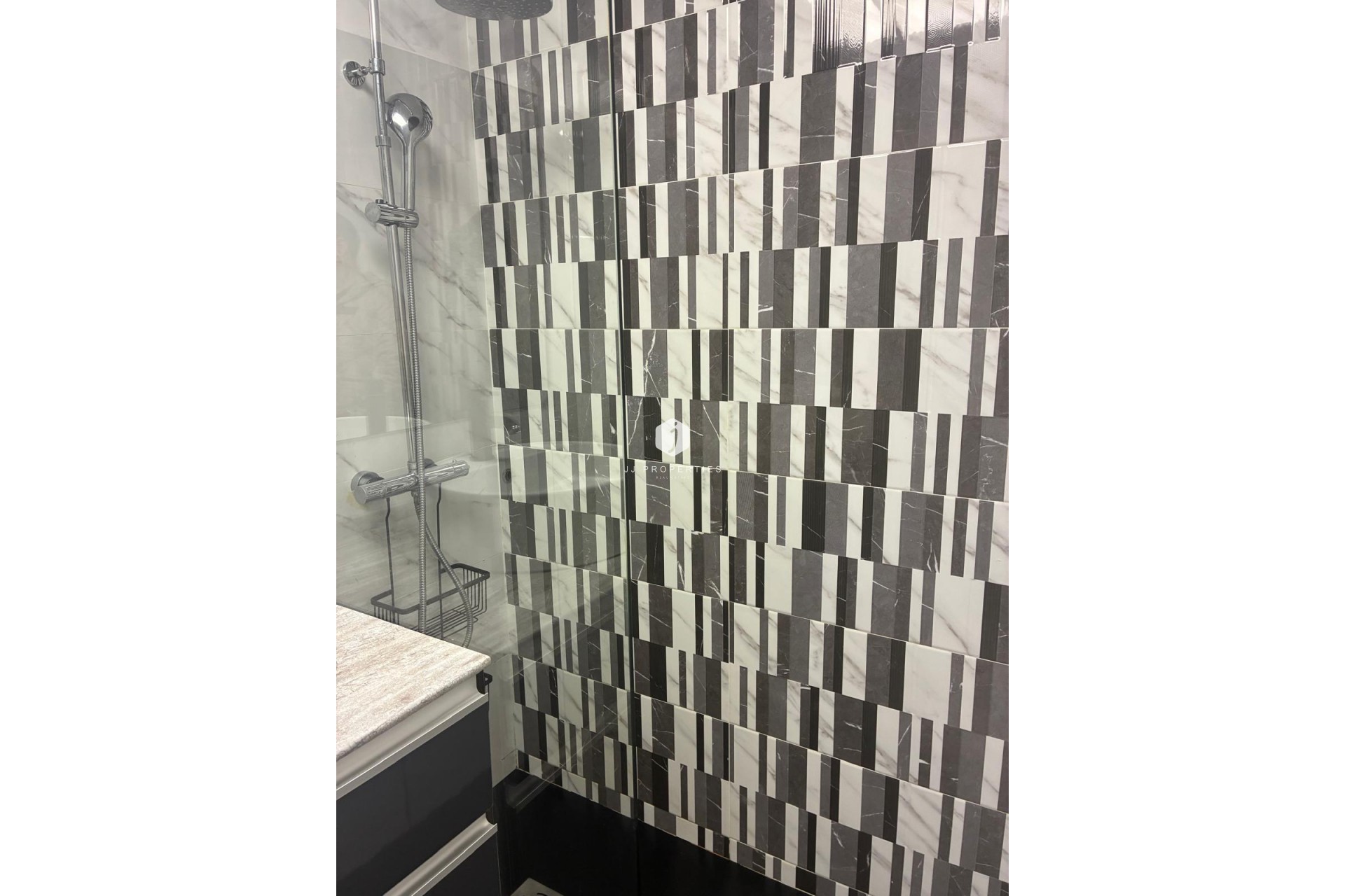 D'occasion - Appartement -
Torrevieja - Centro