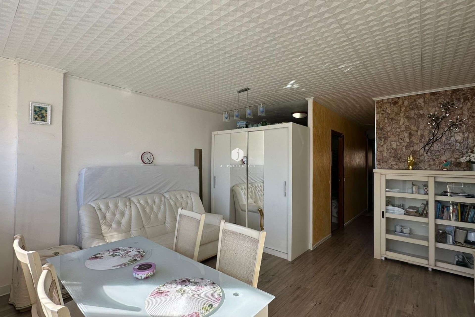 D'occasion - Appartement -
Torrevieja - Centro
