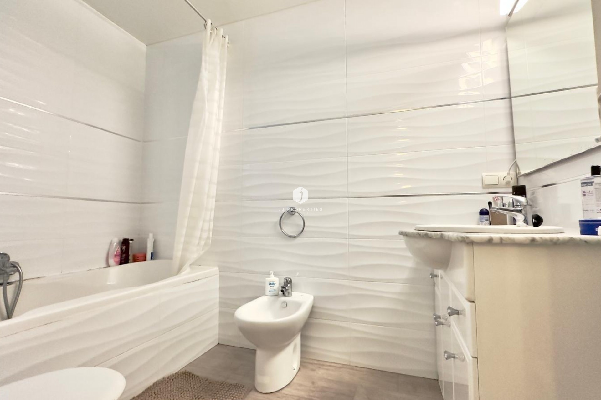 D'occasion - Appartement -
Torrevieja - Centro