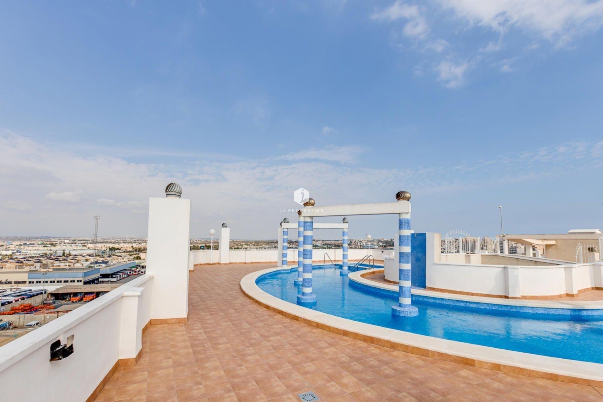 D'occasion - Appartement -
Torrevieja - Centro
