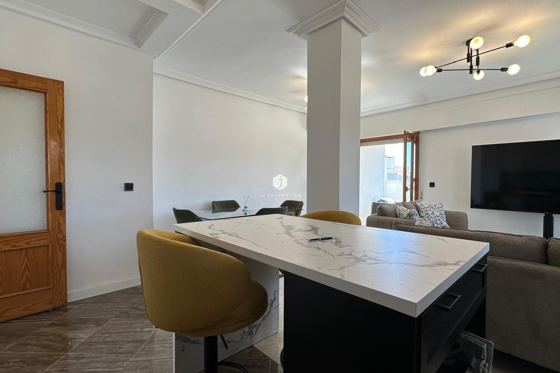 D'occasion - Appartement -
Torrevieja - Centro