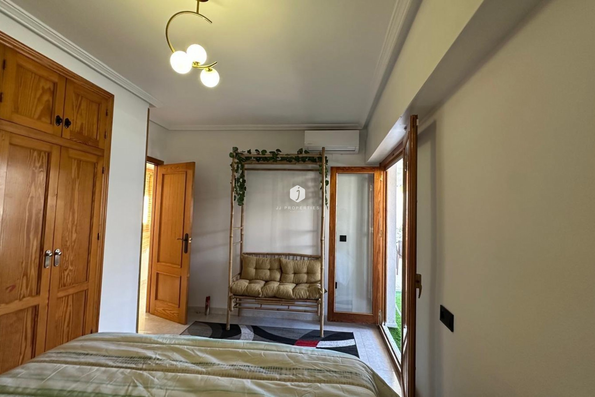 D'occasion - Appartement -
Torrevieja - Centro