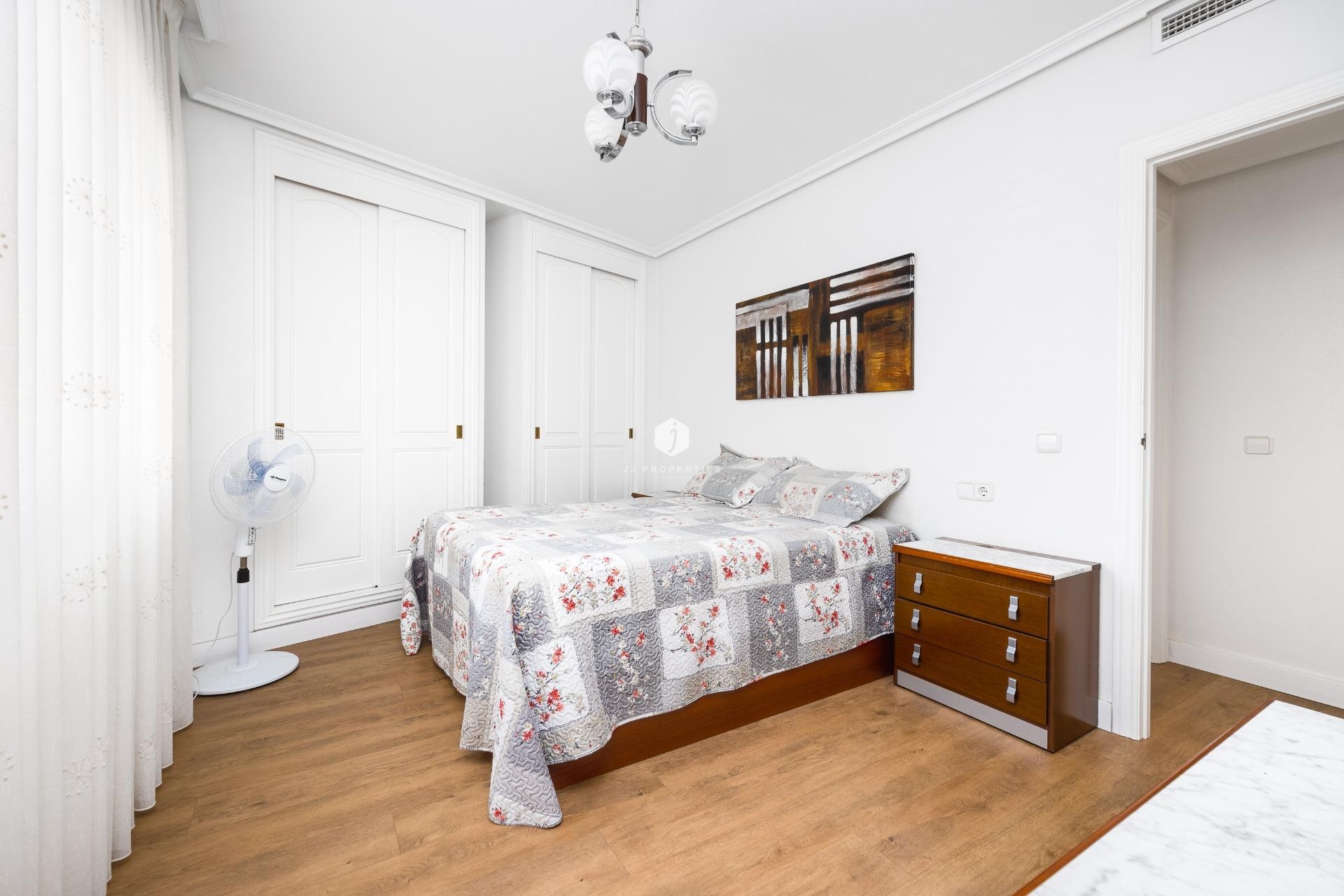 D'occasion - Appartement -
Torrevieja - Centro