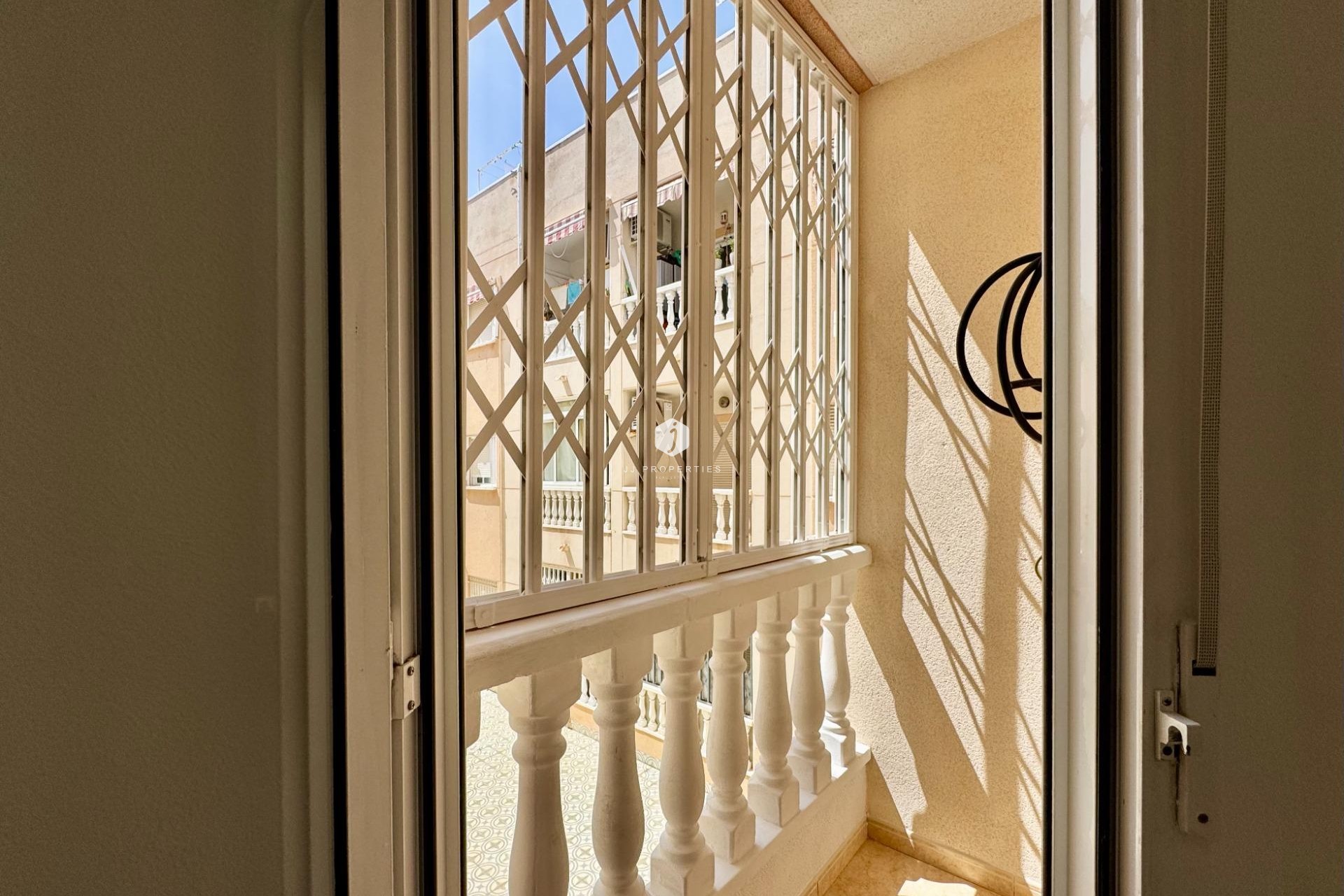 D'occasion - Appartement -
Torrevieja - Centro