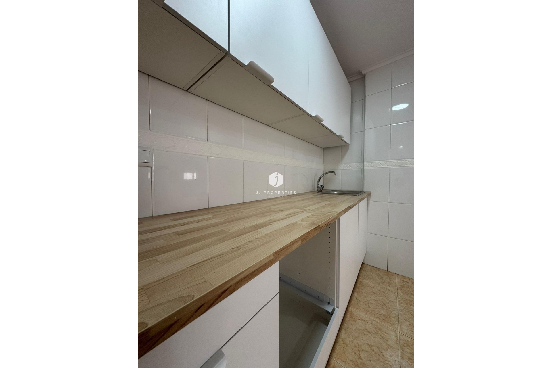 D'occasion - Appartement -
Torrevieja - Centro