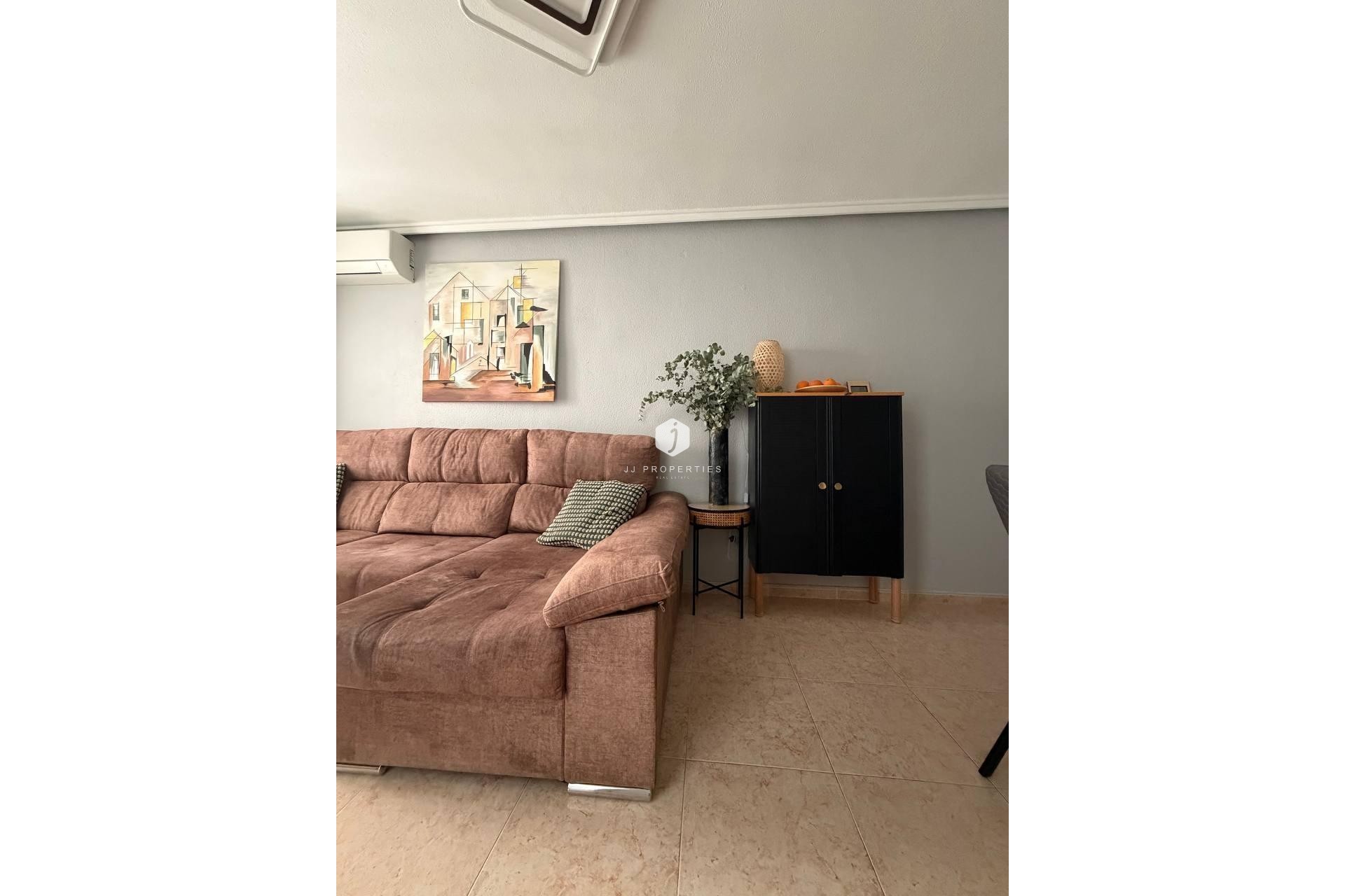 D'occasion - Appartement -
Torrevieja - Centro