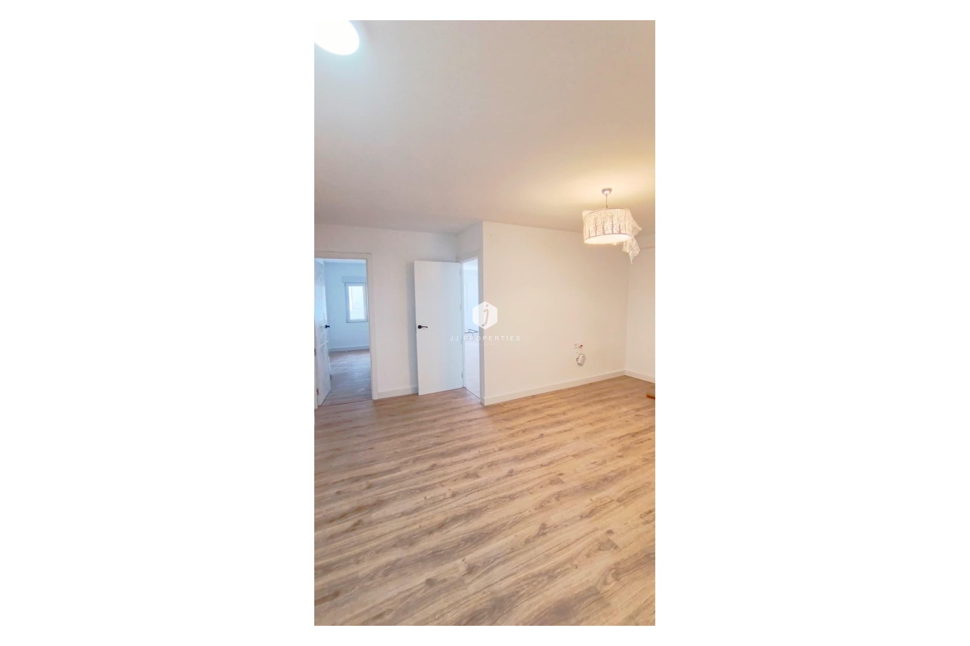 D'occasion - Appartement -
Torrevieja - Centro
