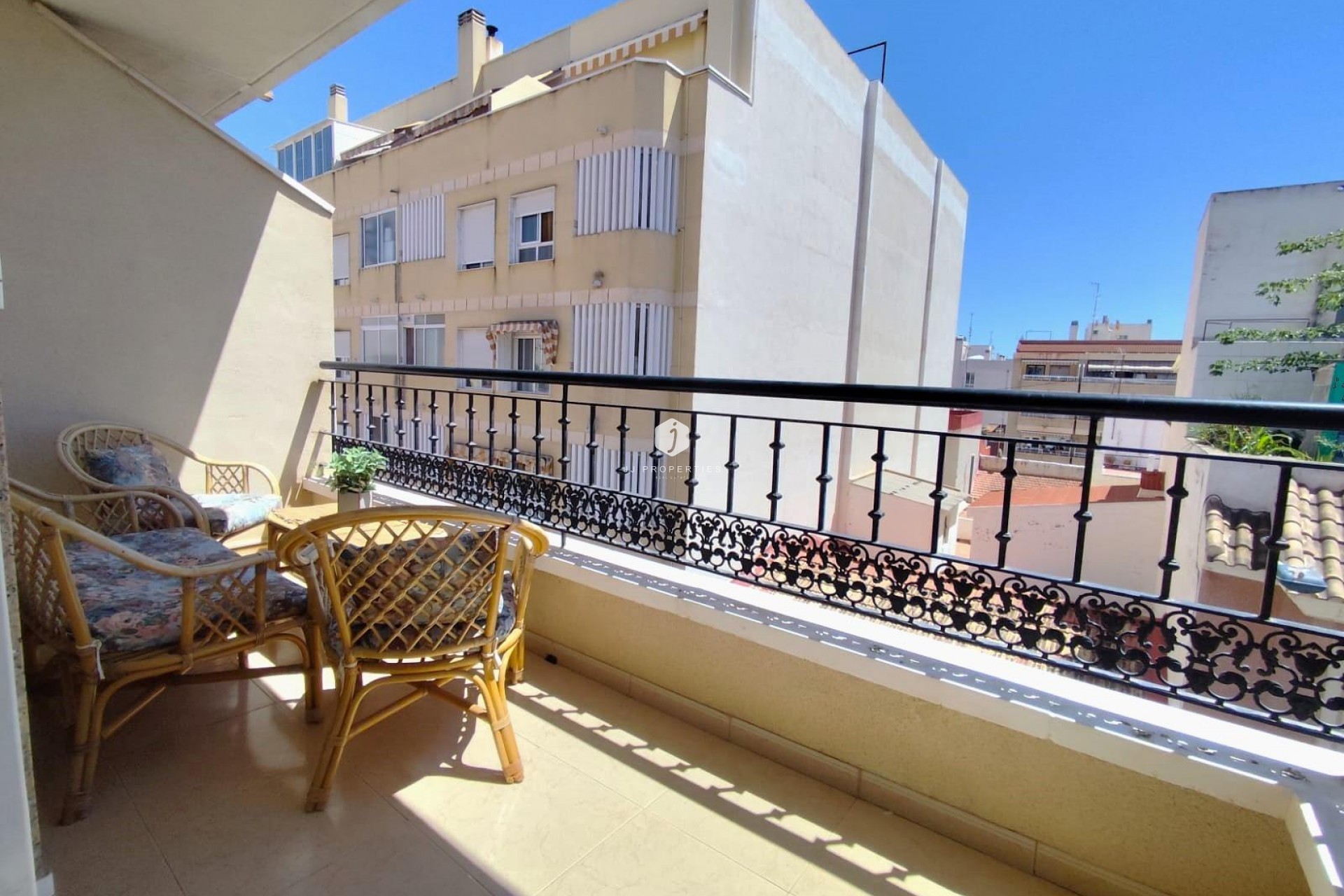D'occasion - Appartement -
Torrevieja - Centro
