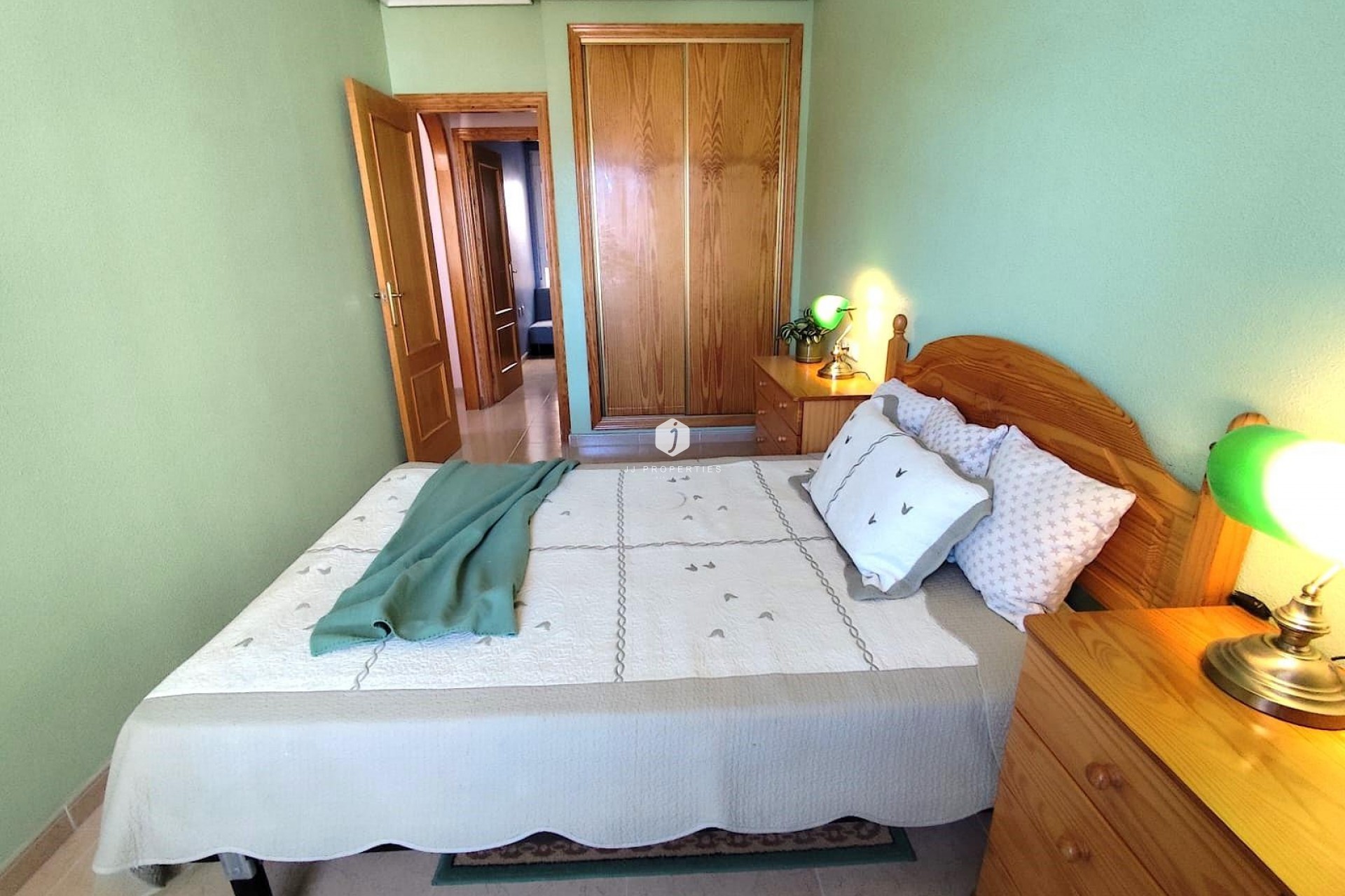 D'occasion - Appartement -
Torrevieja - Centro