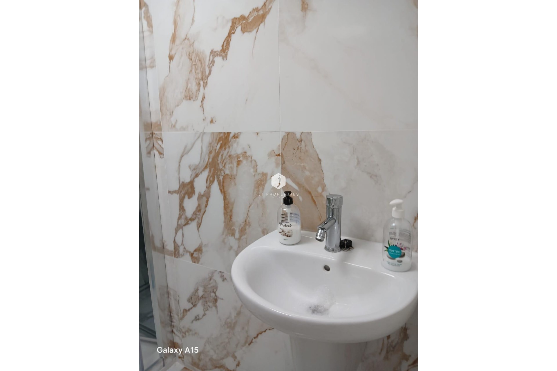 D'occasion - Appartement -
Torrevieja - Centro