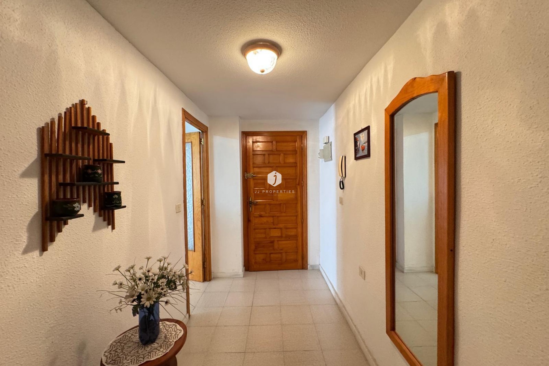 D'occasion - Appartement -
Torrevieja - Centro