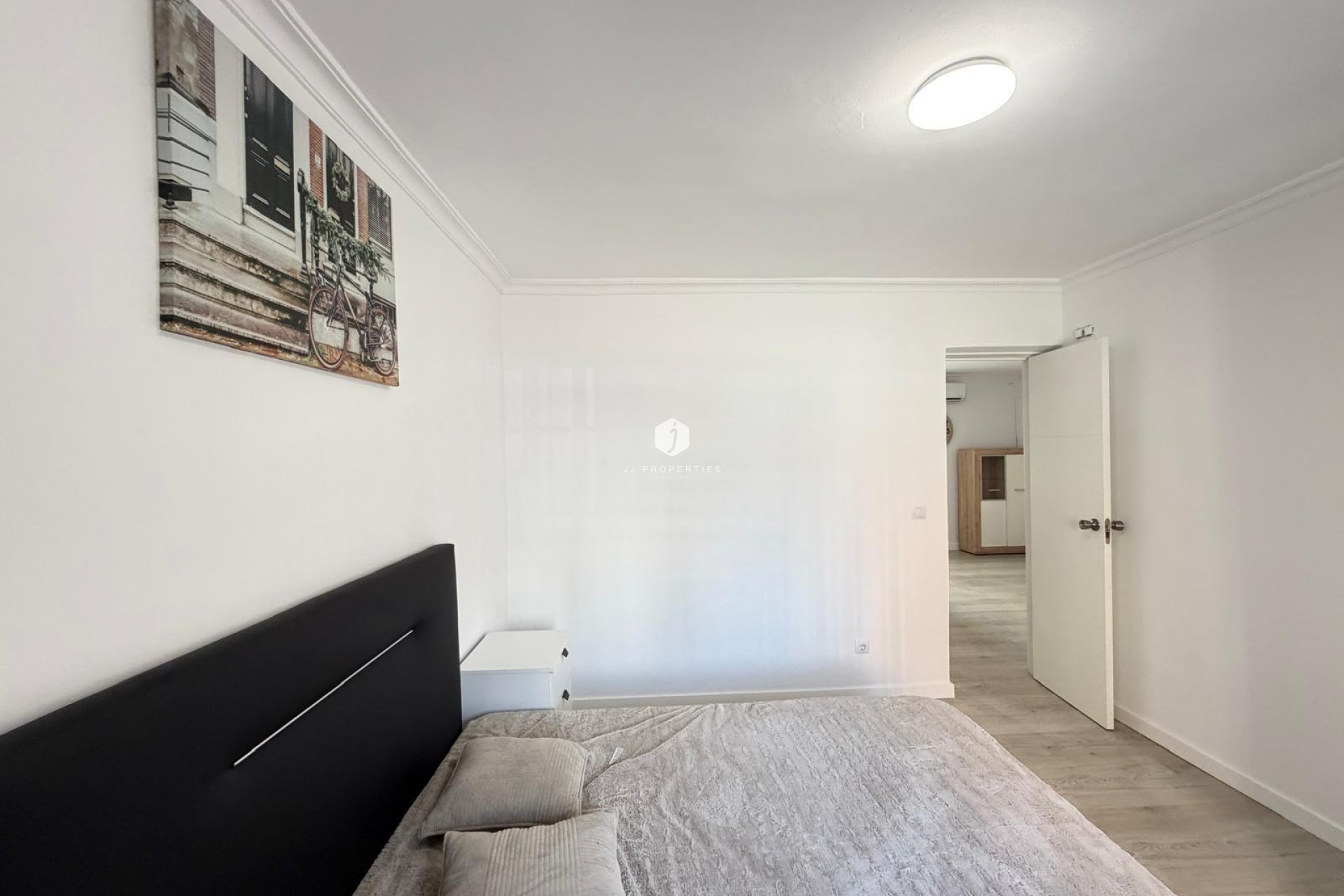 D'occasion - Appartement -
Torrevieja - Centro