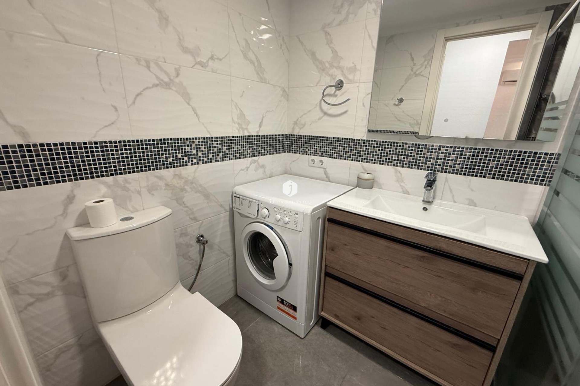 D'occasion - Appartement -
Torrevieja - Centro