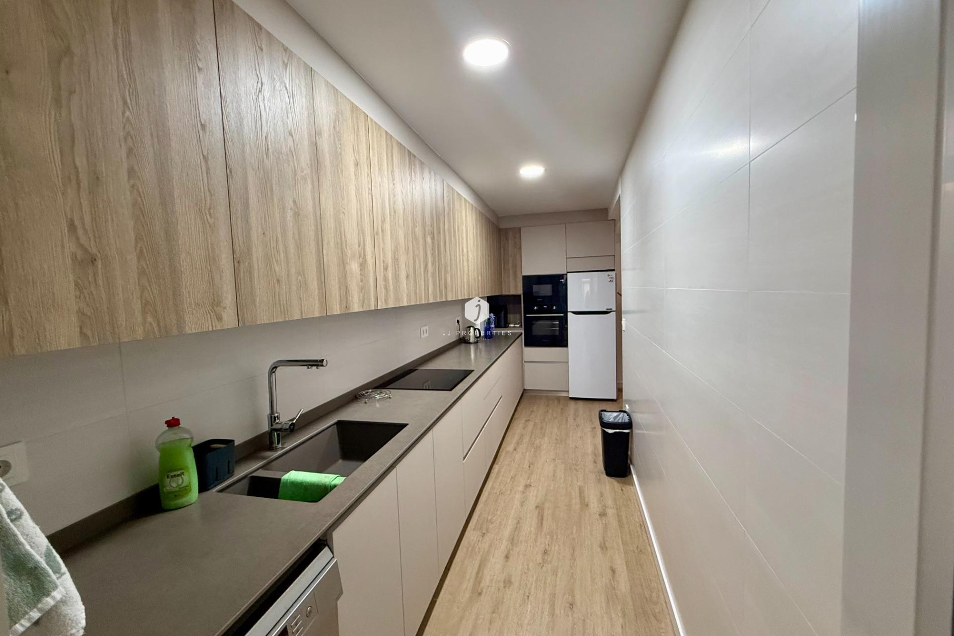 D'occasion - Appartement -
Torrevieja - Centro