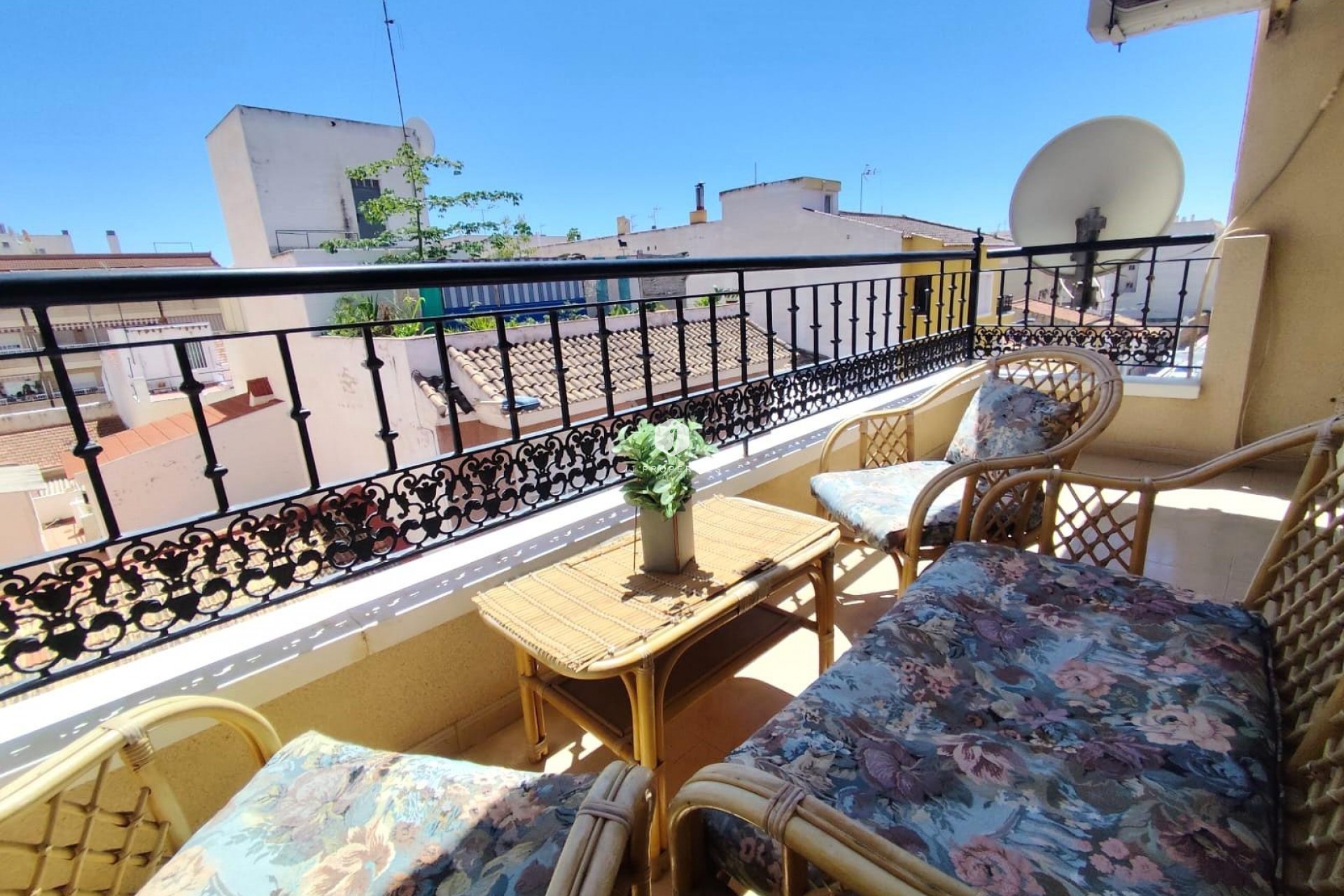 D'occasion - Appartement -
Torrevieja - Centro