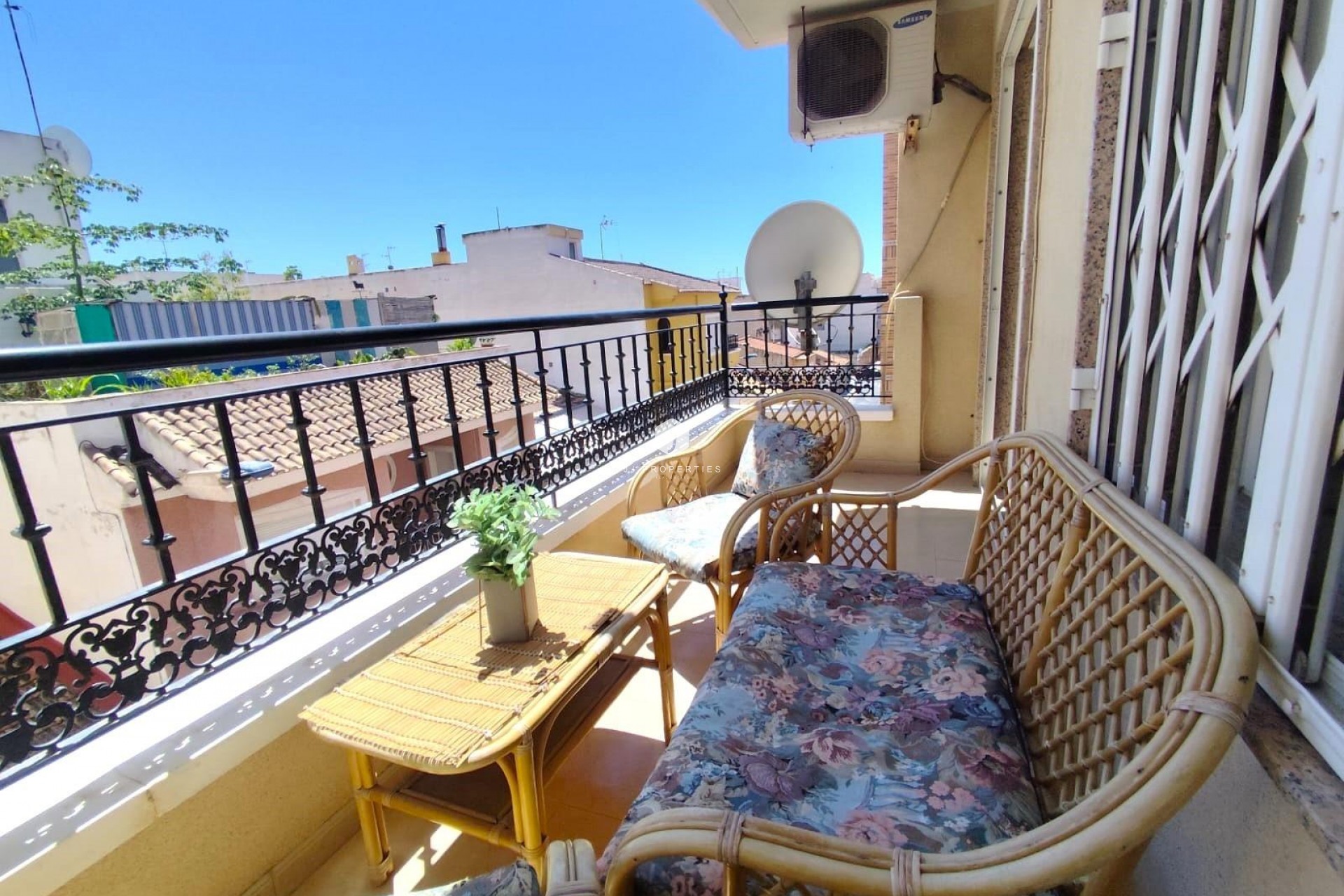 D'occasion - Appartement -
Torrevieja - Centro