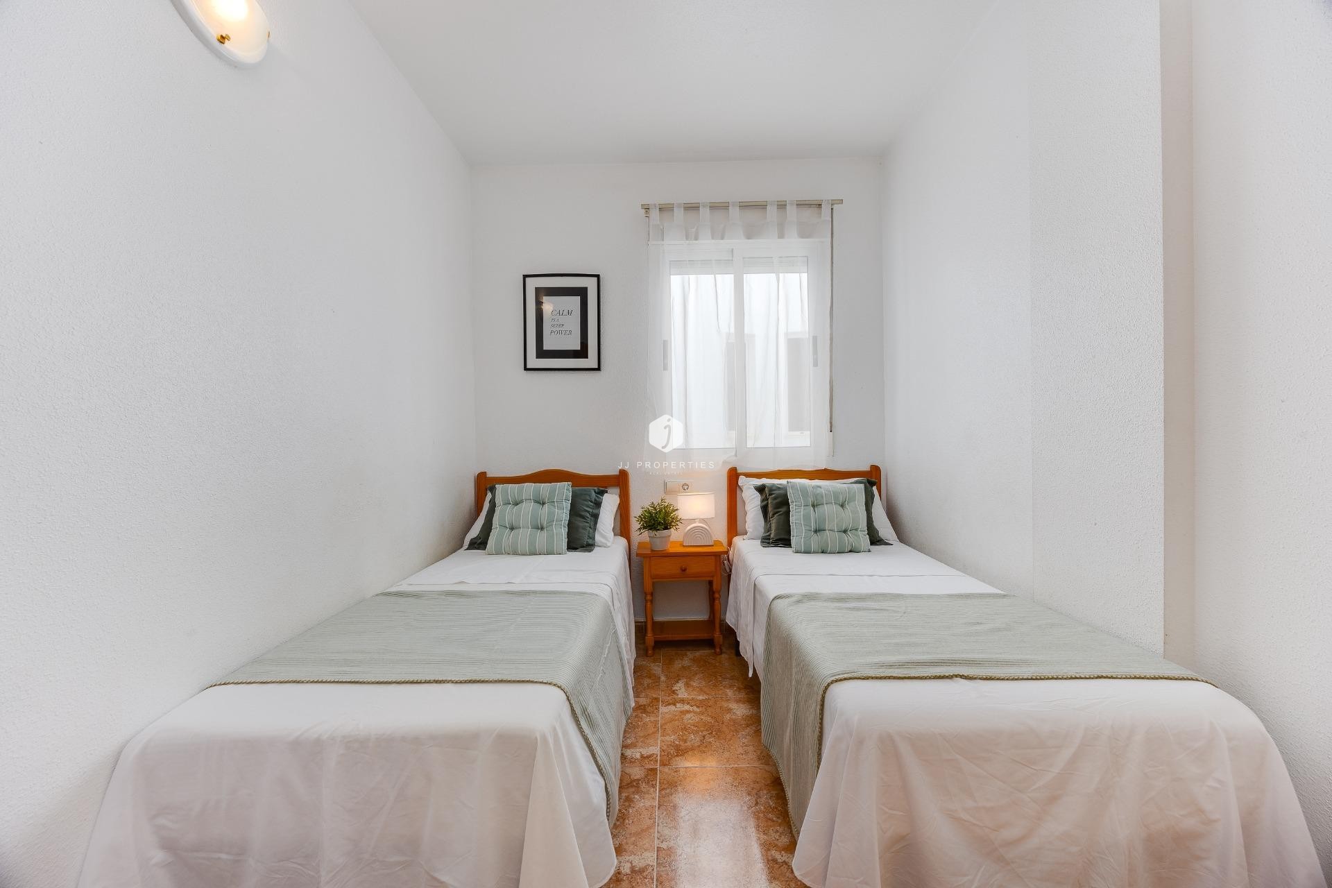 D'occasion - Appartement -
Torrevieja - Centro