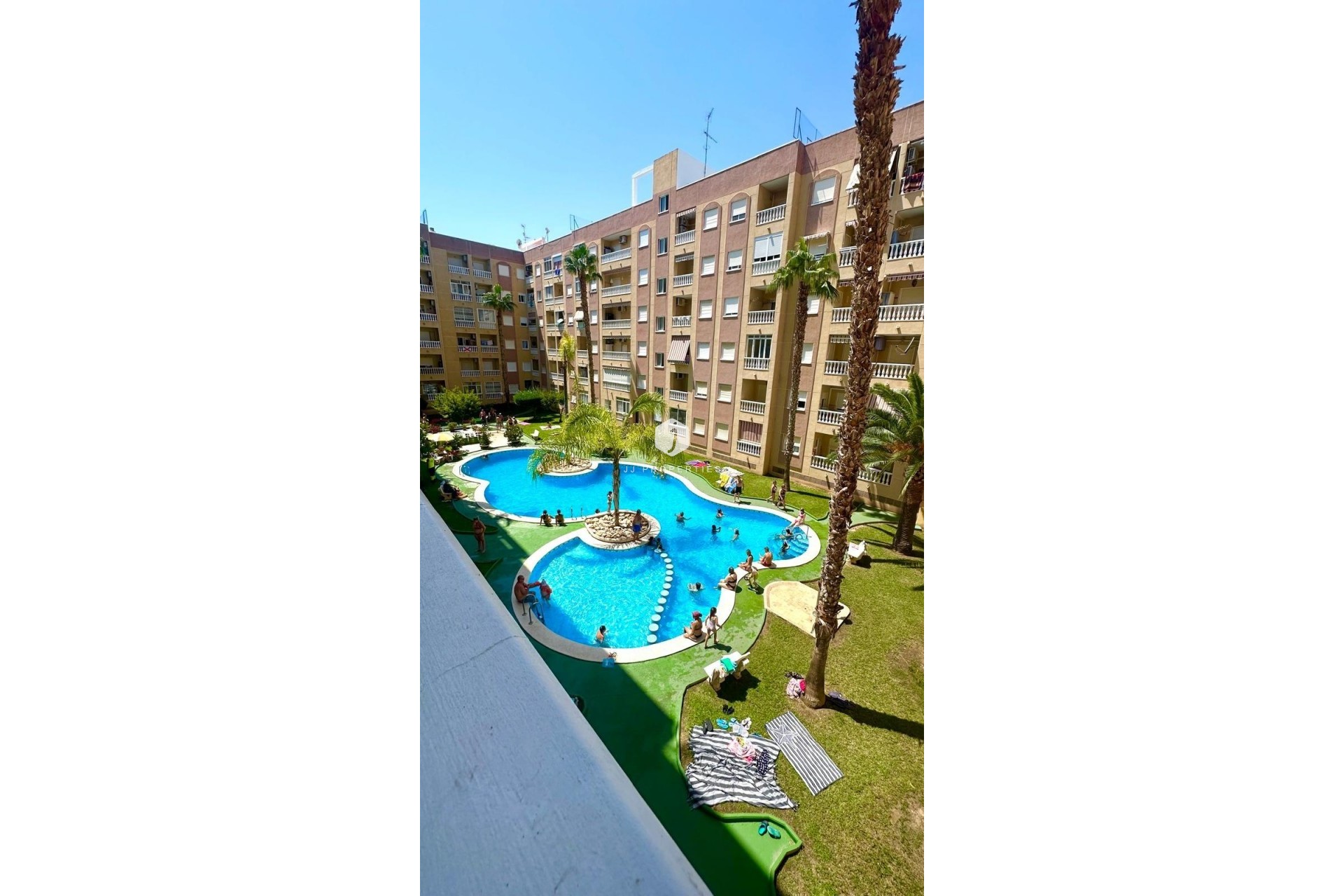 D'occasion - Appartement -
Torrevieja - Centro