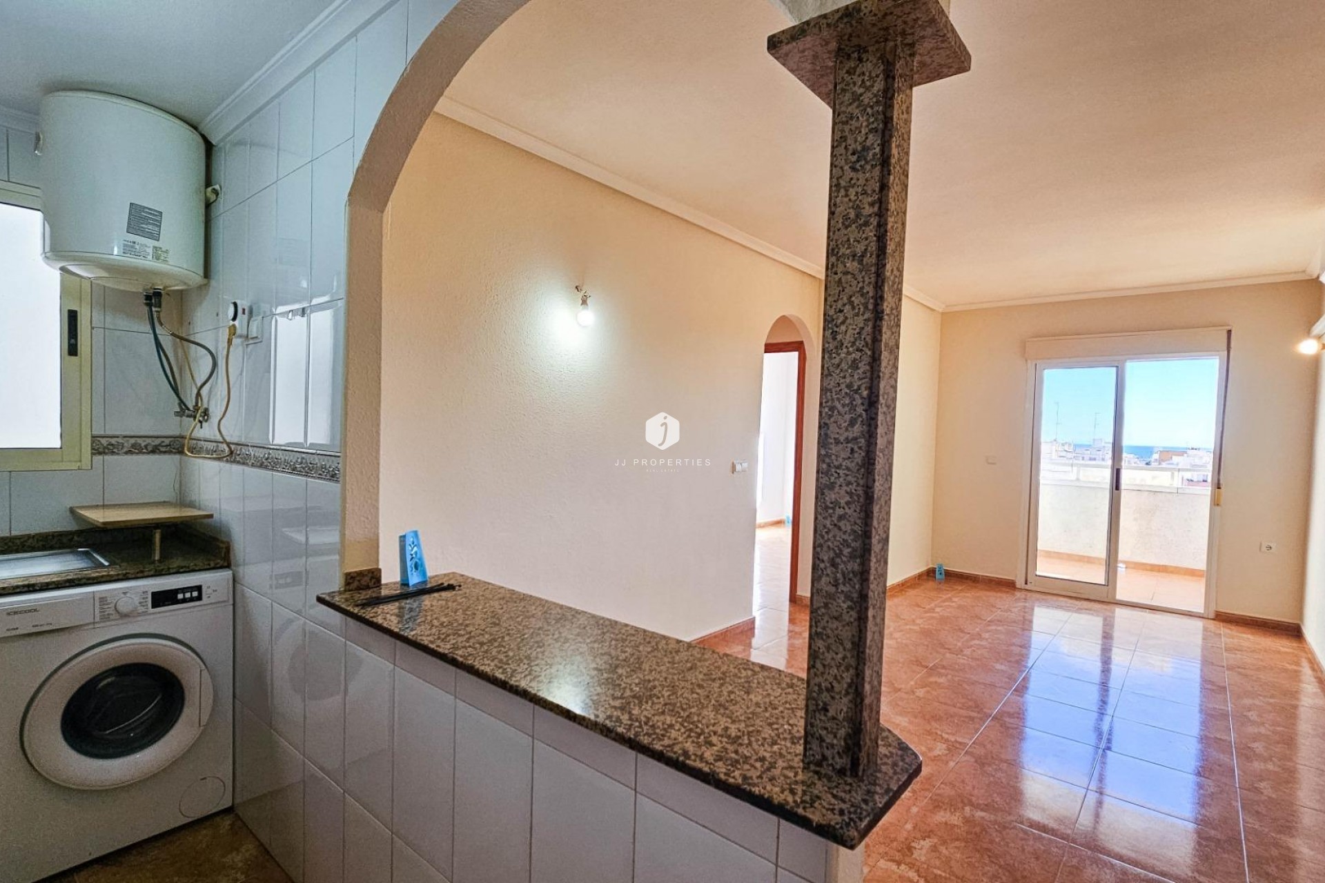 D'occasion - Appartement -
Torrevieja - Centro