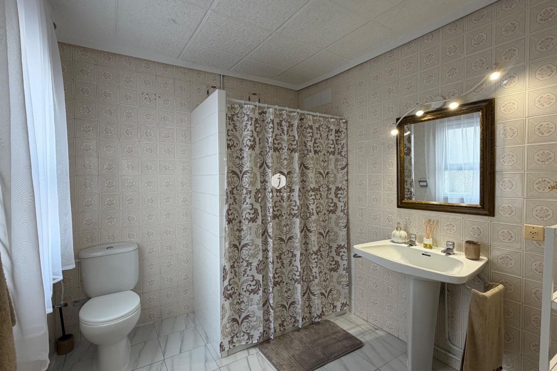 D'occasion - Appartement -
Torrevieja - Centro