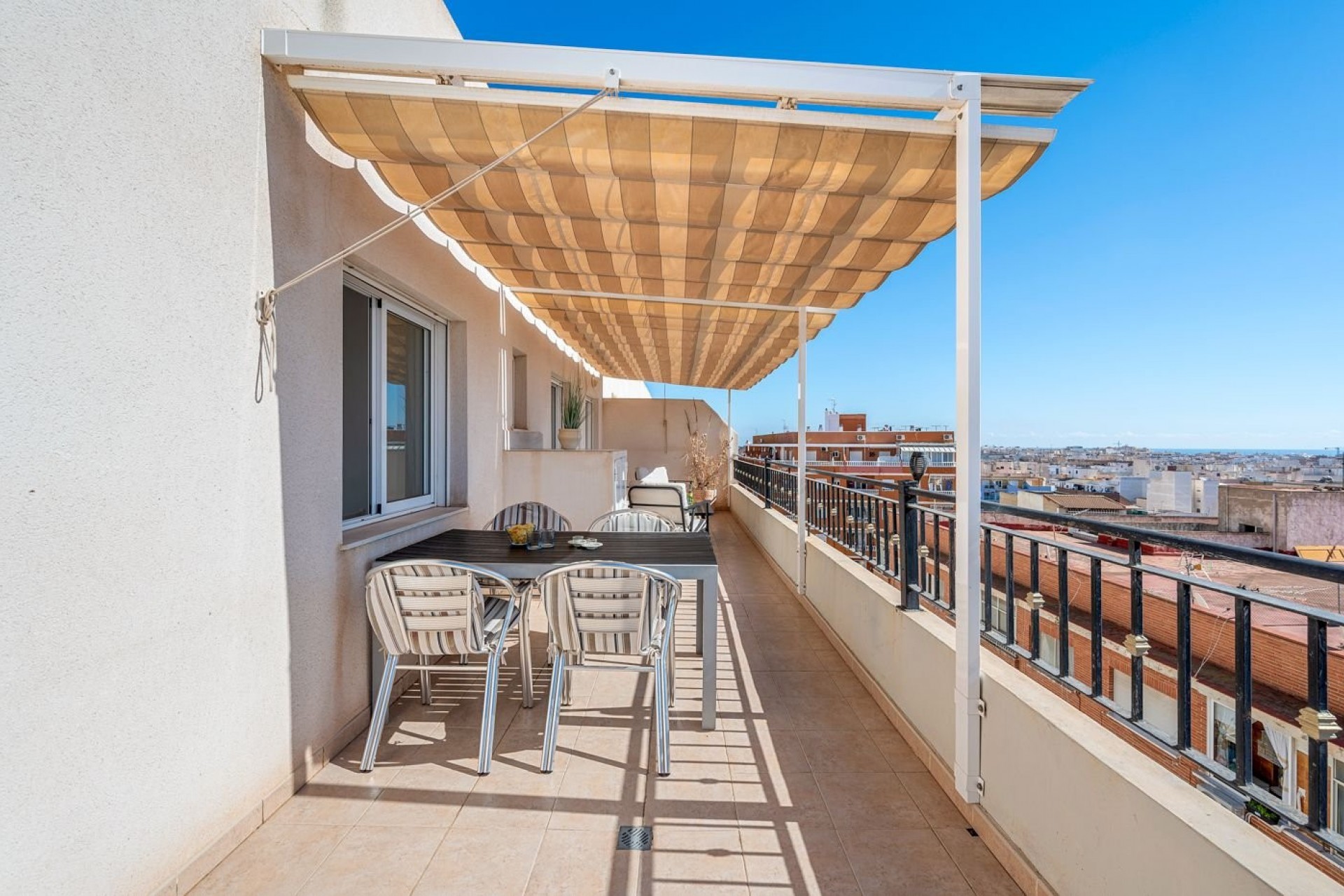 D'occasion - Appartement -
Torrevieja - Costa Blanca