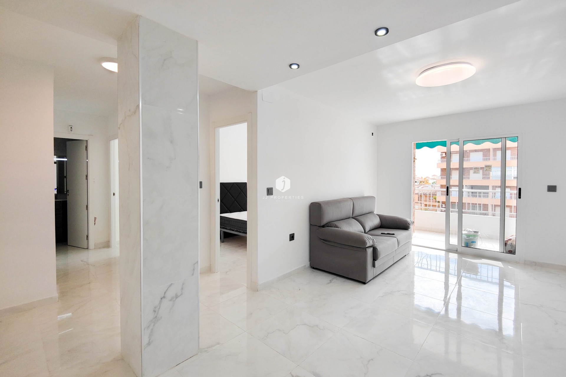 D'occasion - Appartement -
Torrevieja - Costa Blanca