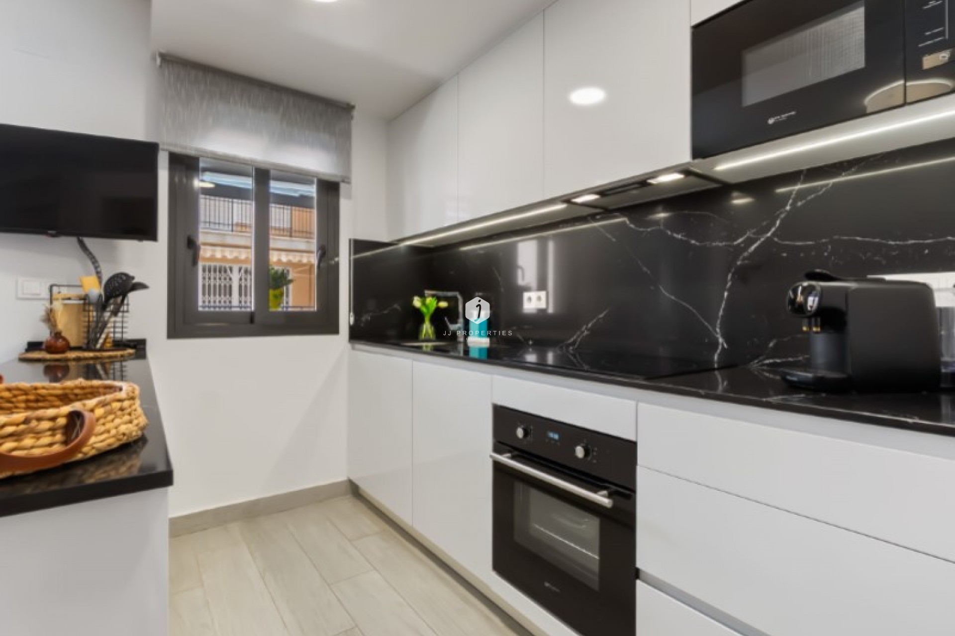 D'occasion - Appartement -
Torrevieja - Costa Blanca