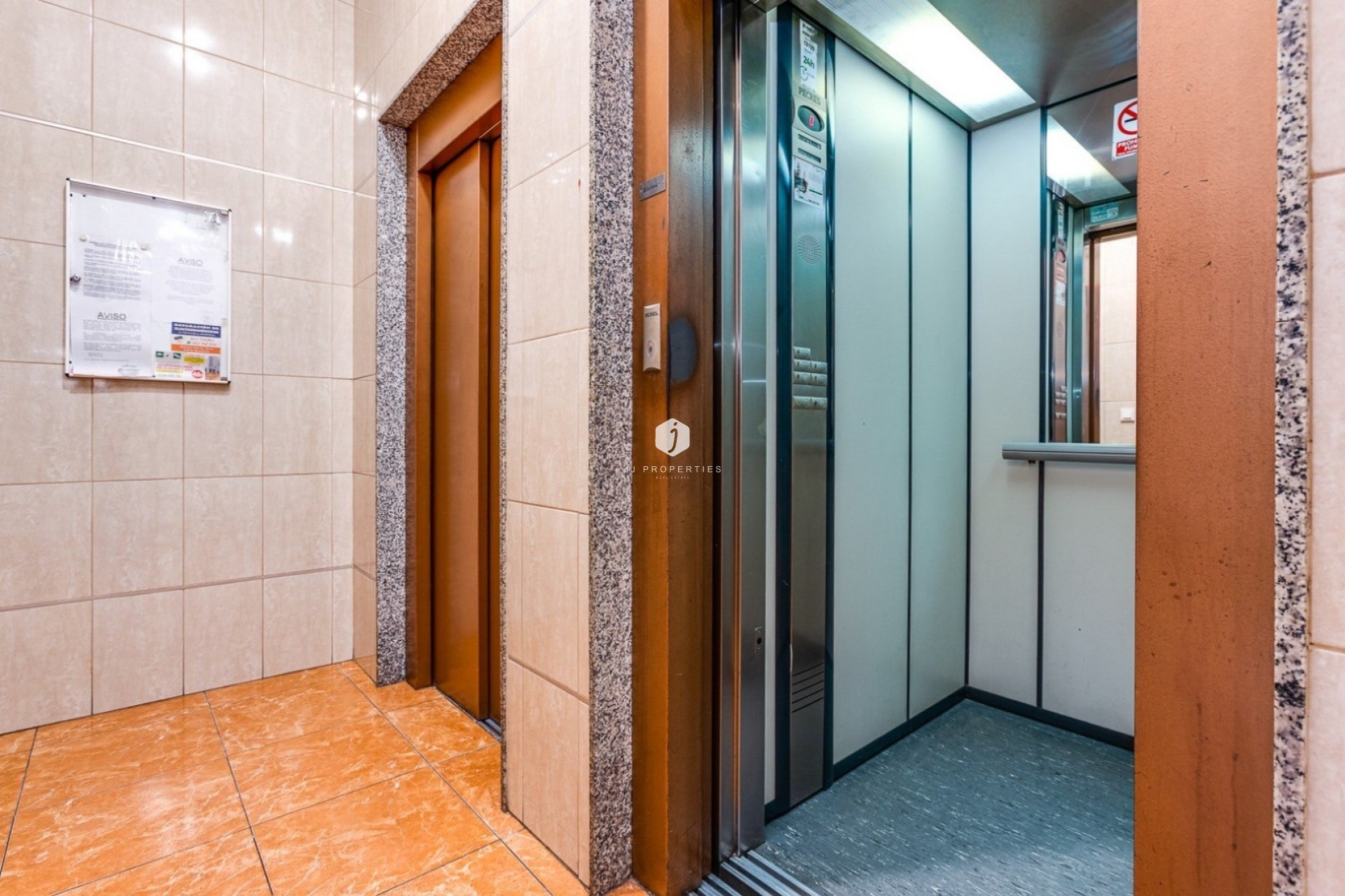 D'occasion - Appartement -
Torrevieja - Costa Blanca