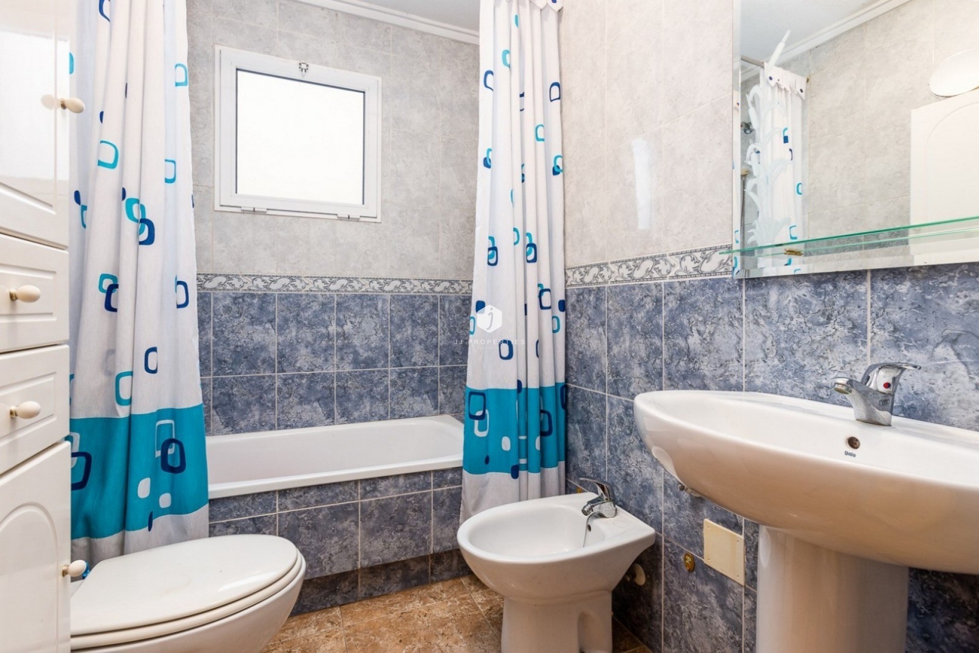 D'occasion - Appartement -
Torrevieja - Costa Blanca