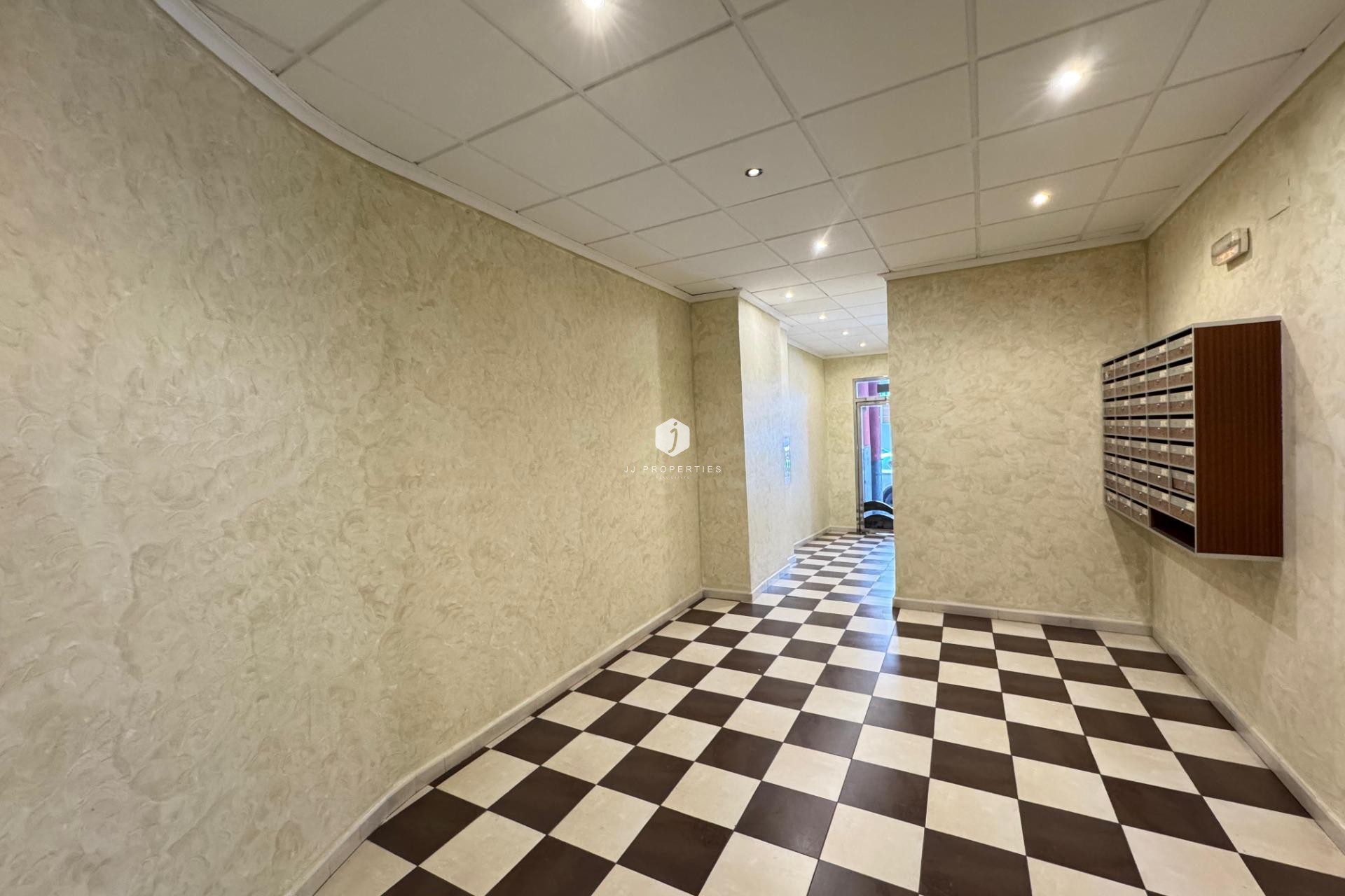 D'occasion - Appartement -
Torrevieja - Costa Blanca