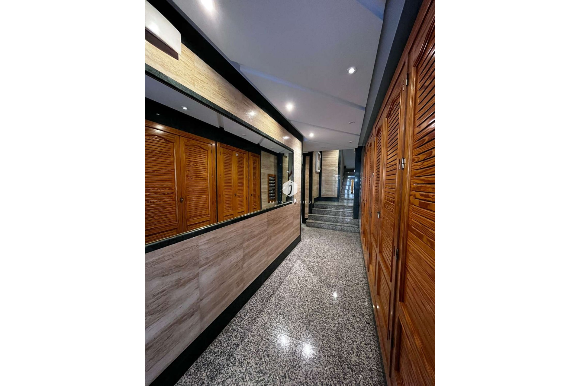 D'occasion - Appartement -
Torrevieja - Costa Blanca